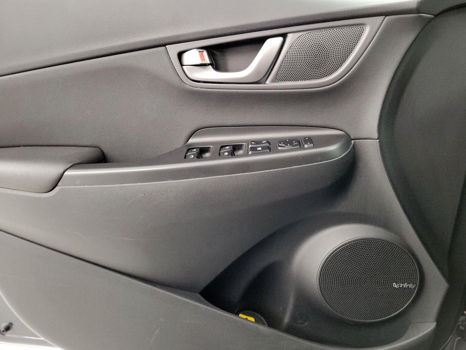 Thumbnail: 2021 Hyundai Kona - 12