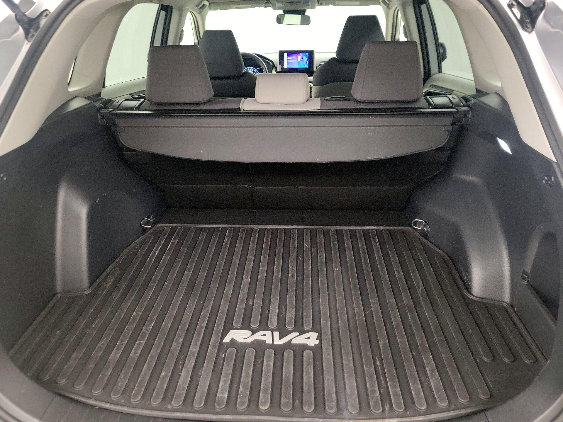 Thumbnail: 2024 Toyota RAV4 - 20