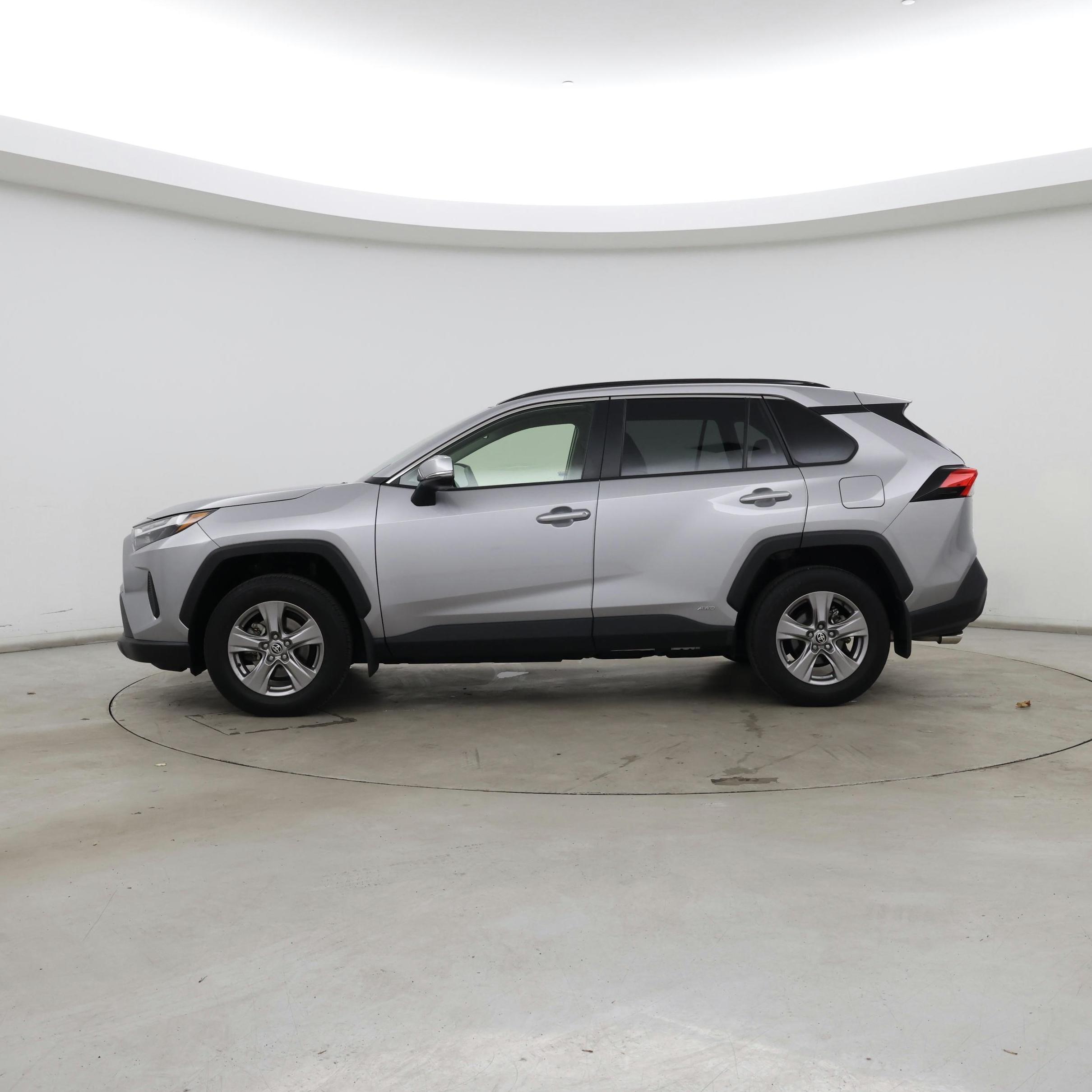 Thumbnail: 2024 Toyota RAV4 - 3