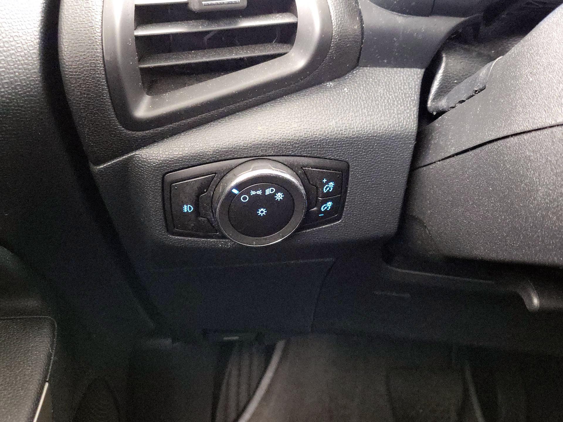 Thumbnail: 2019 Ford EcoSport - 13