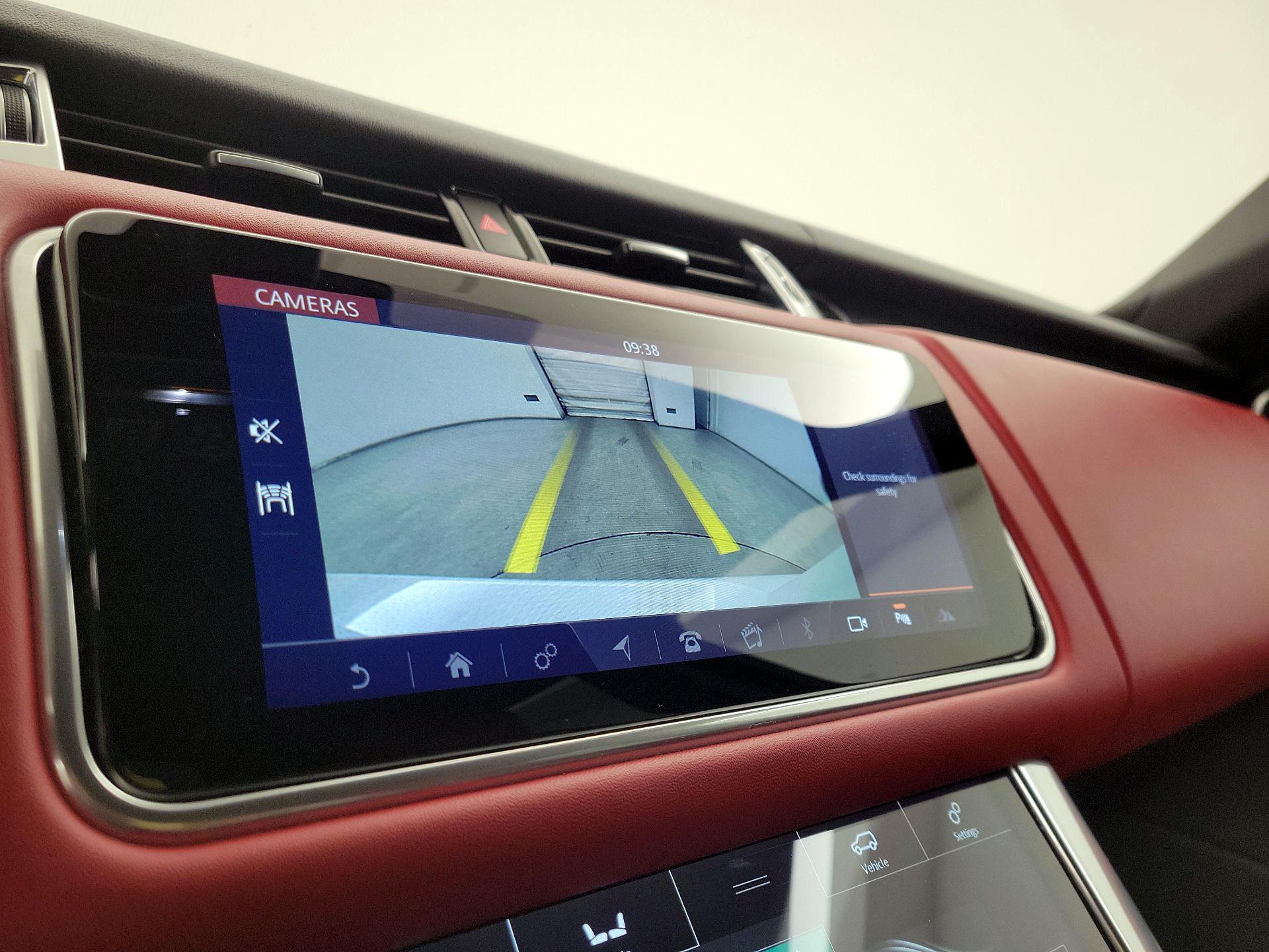 Thumbnail: 2021 Land Rover Range Rover Sport - 15