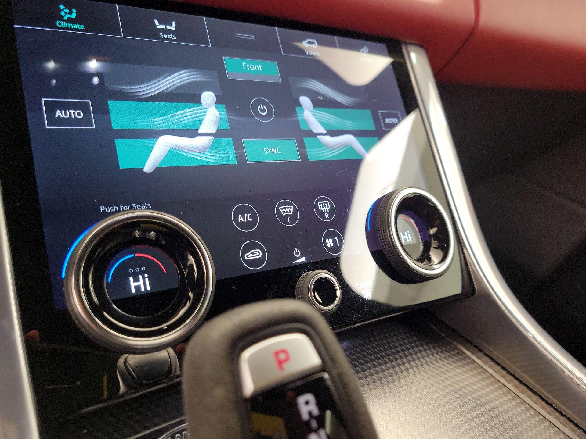 Thumbnail: 2021 Land Rover Range Rover Sport - 17