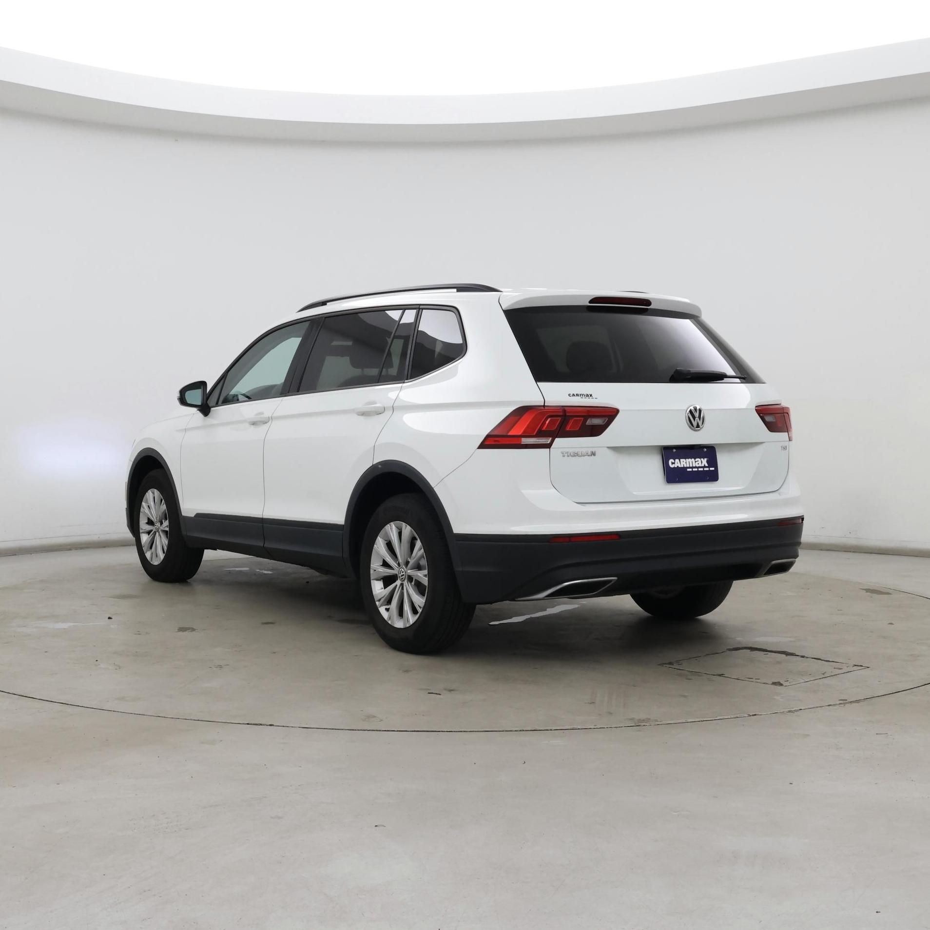 Thumbnail: 2018 Volkswagen Tiguan - 2
