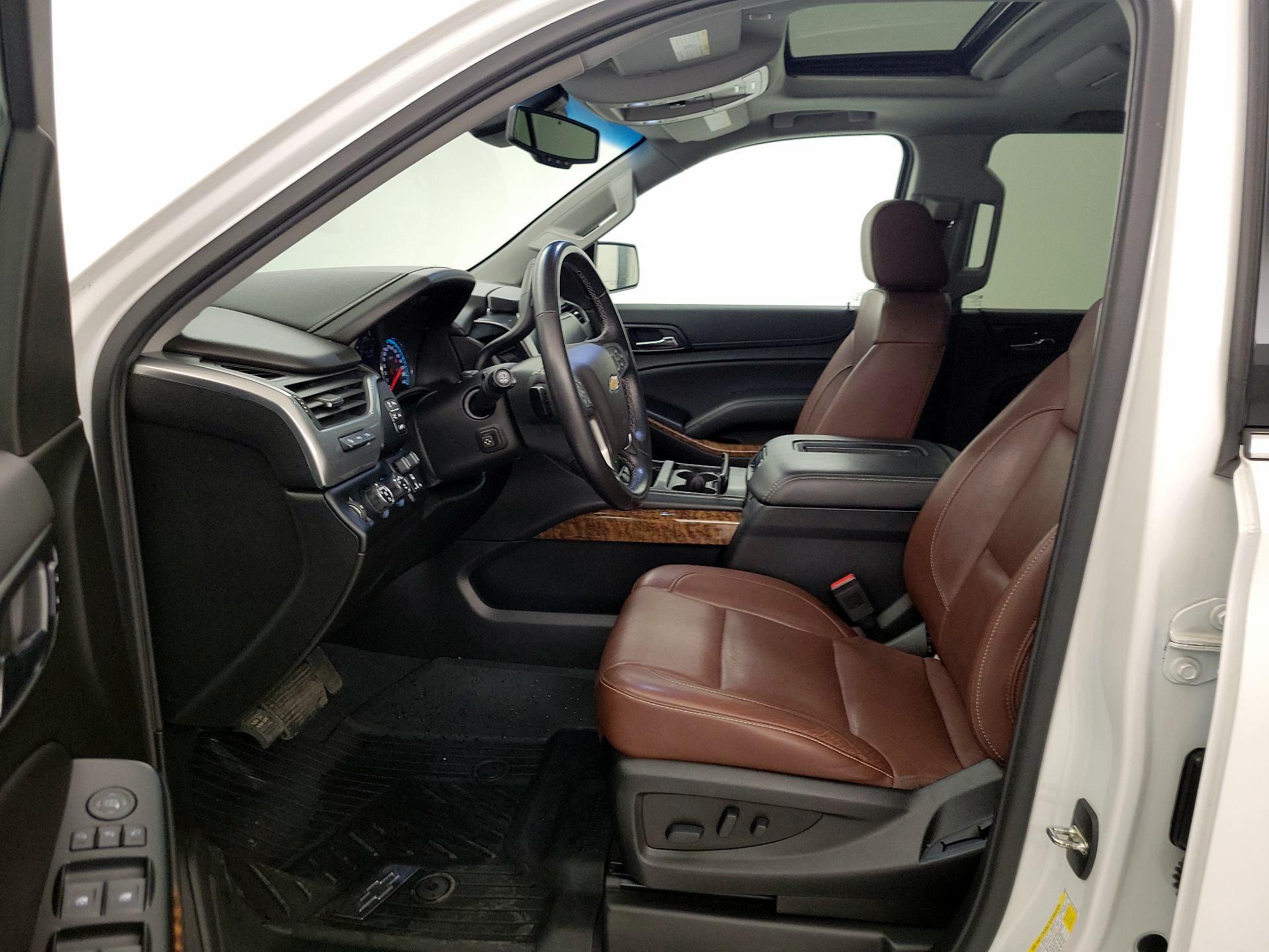 Thumbnail: 2019 Chevrolet Tahoe - 11