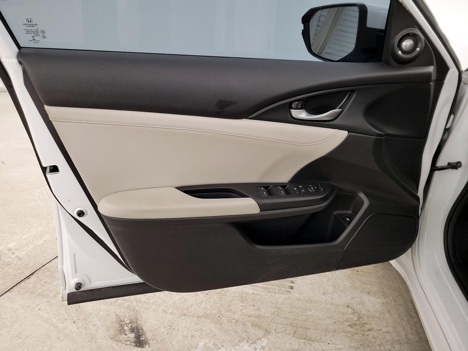 Thumbnail: 2022 Honda Insight - 12