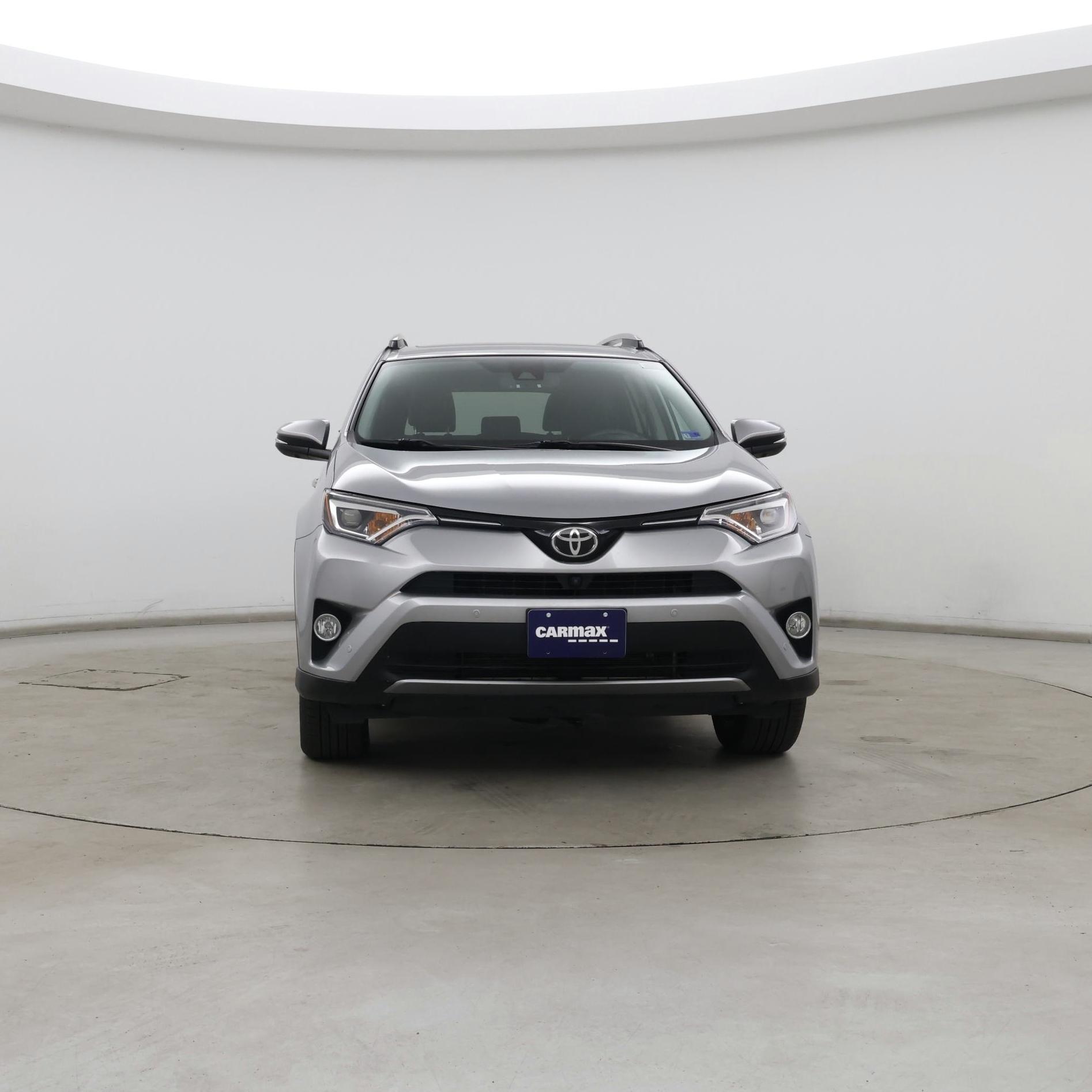 Thumbnail: 2017 Toyota RAV4 - 5
