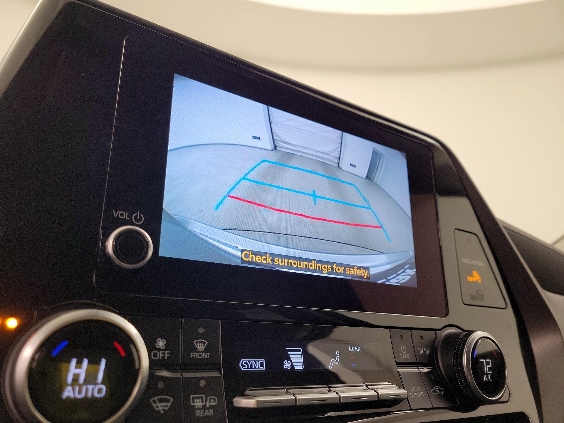 Thumbnail: 2024 Toyota Highlander - 14