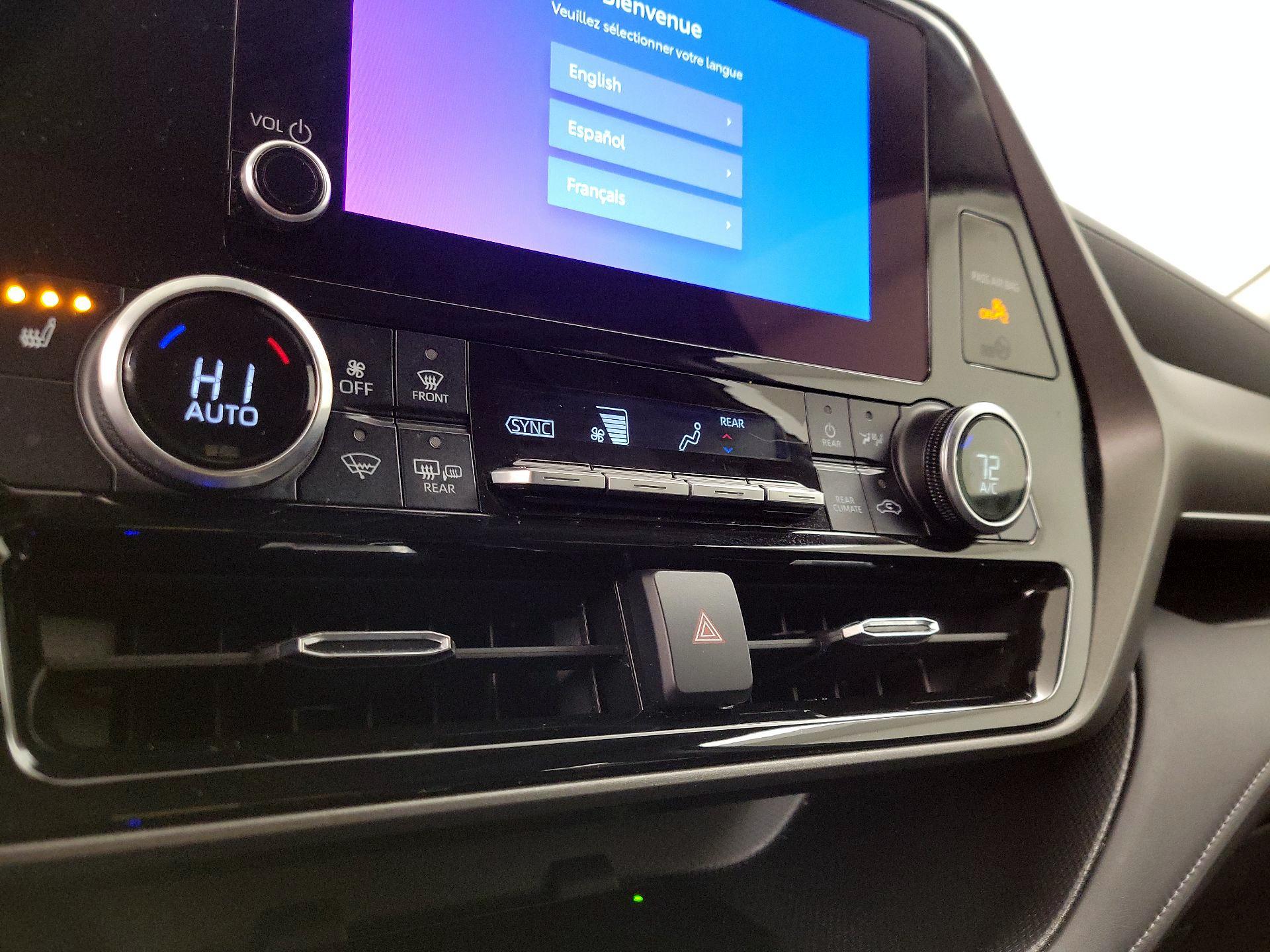 Thumbnail: 2024 Toyota Highlander - 16