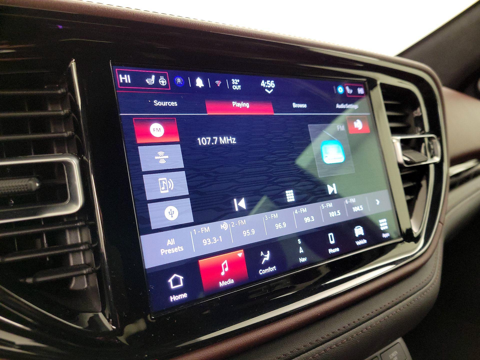 Thumbnail: 2021 Dodge Durango - 16