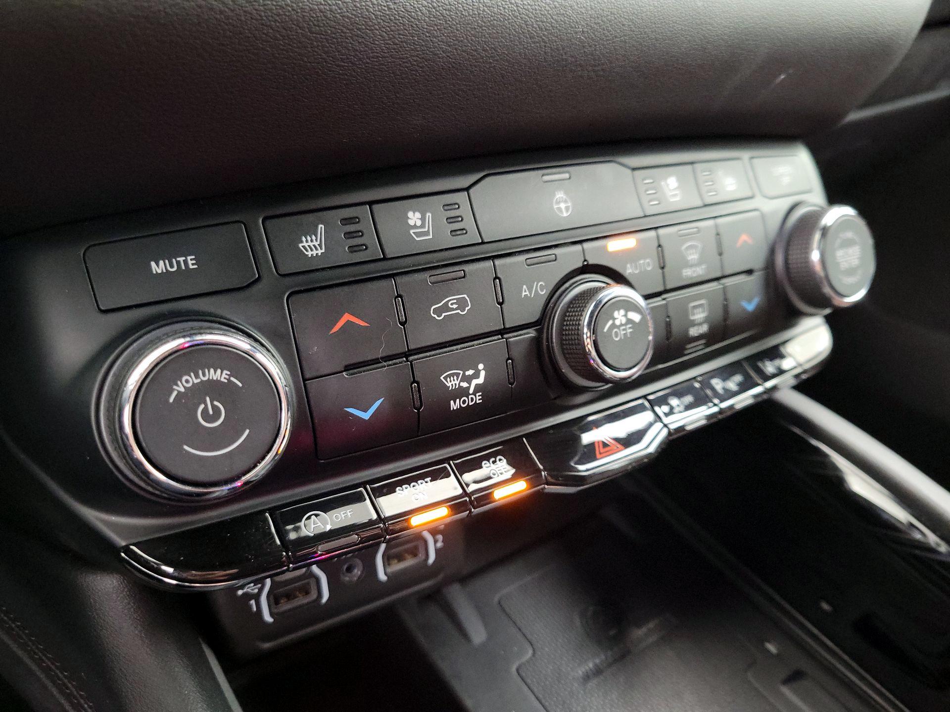 Thumbnail: 2021 Dodge Durango - 17