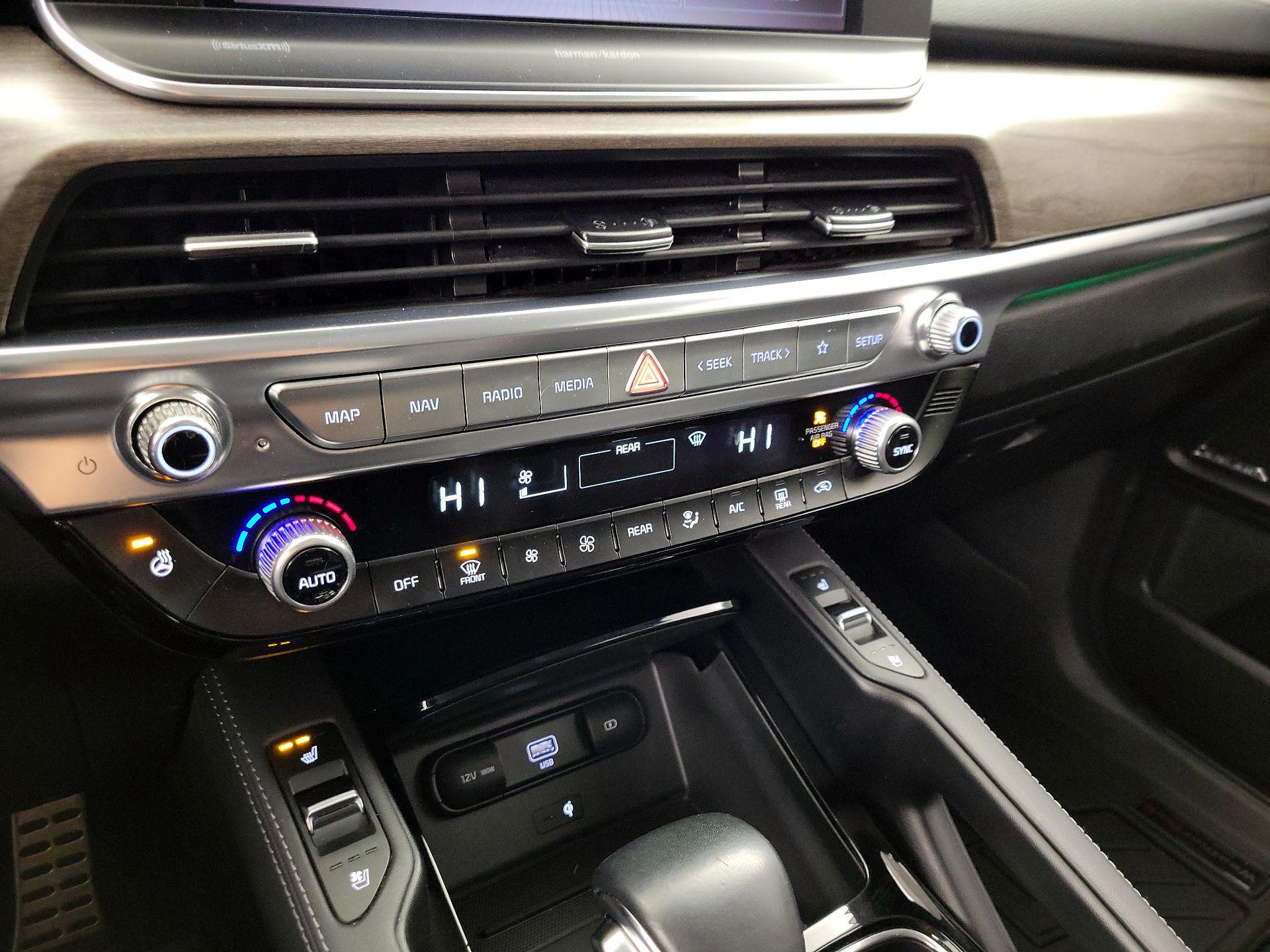 Thumbnail: 2021 Kia Telluride - 17