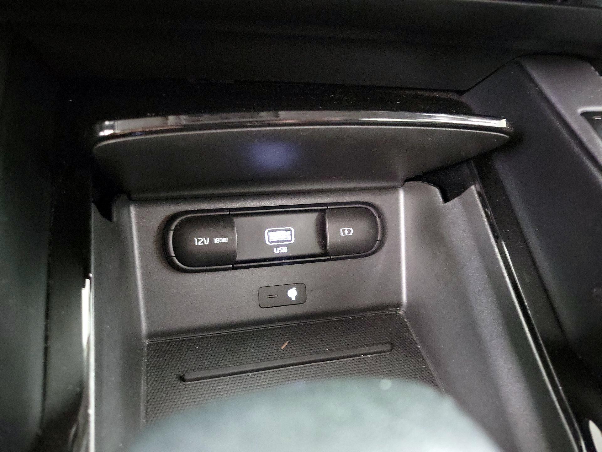 Thumbnail: 2021 Kia Telluride - 19