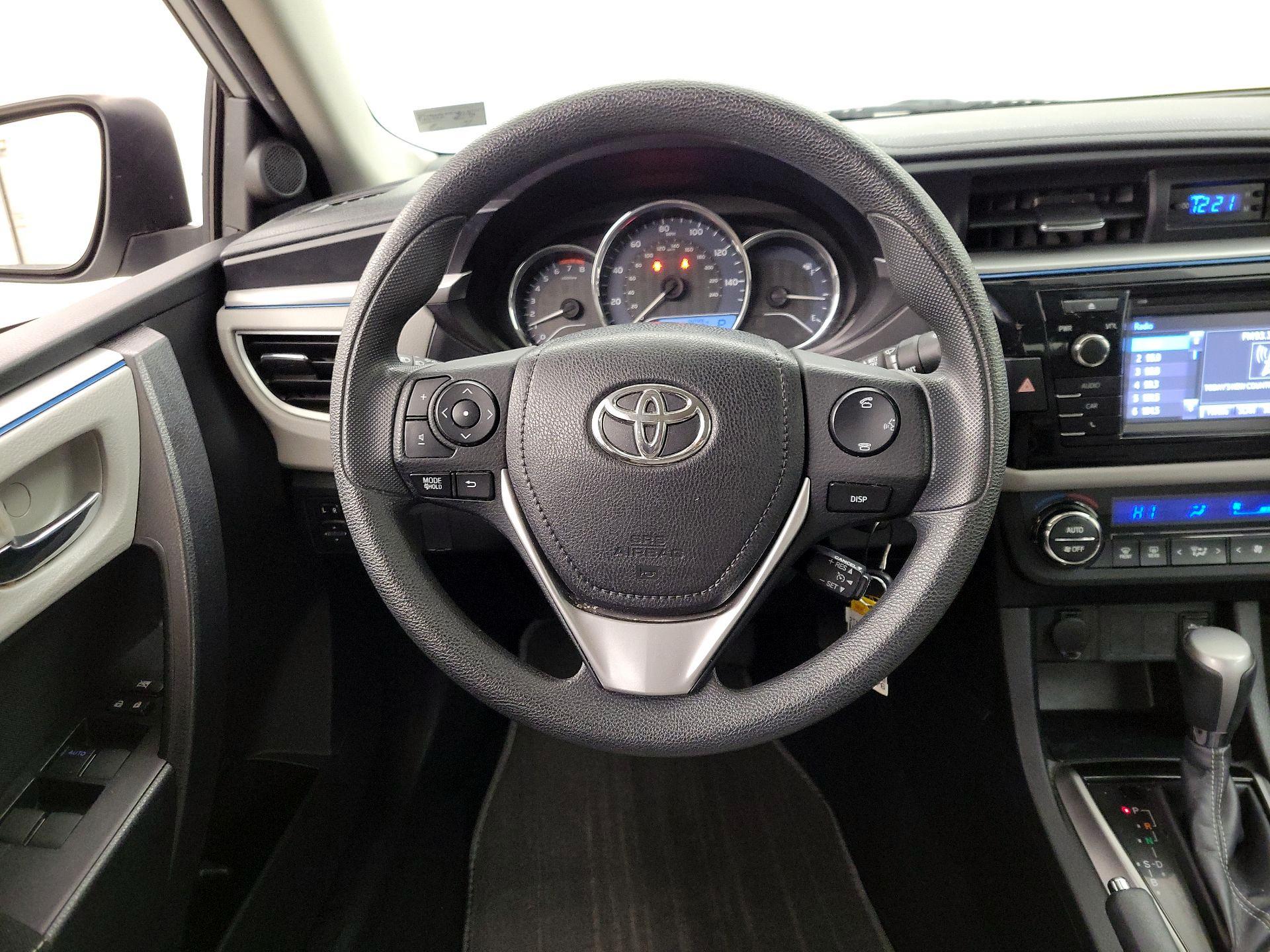 Thumbnail: 2014 Toyota Corolla - 10