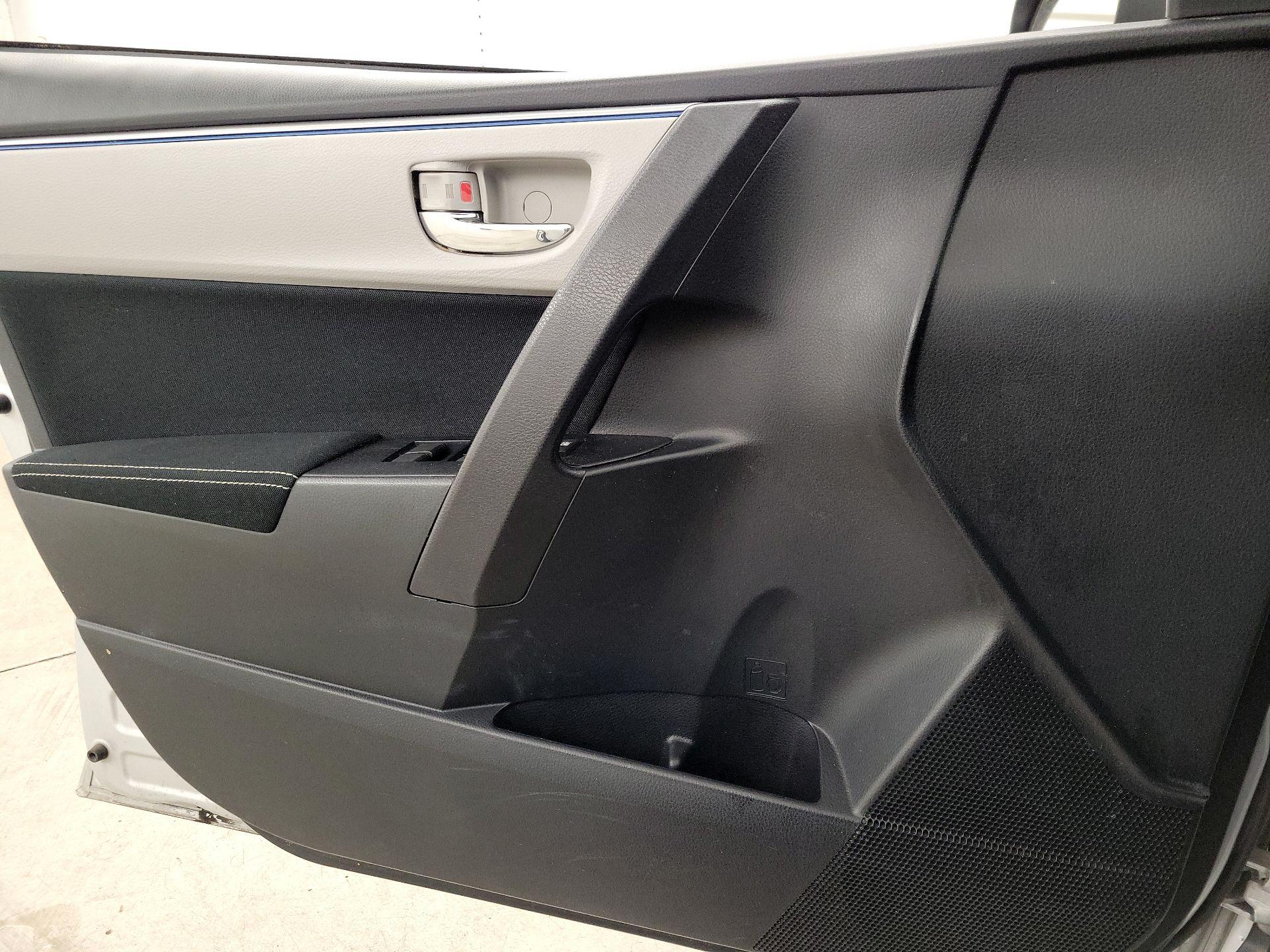 Thumbnail: 2014 Toyota Corolla - 12