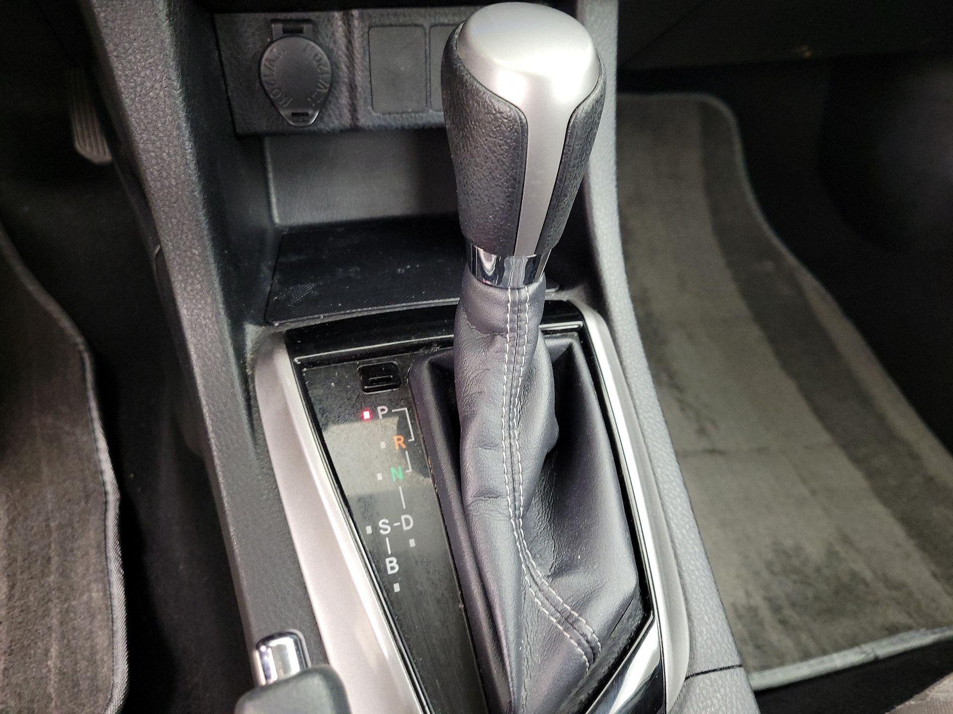 Thumbnail: 2014 Toyota Corolla - 17