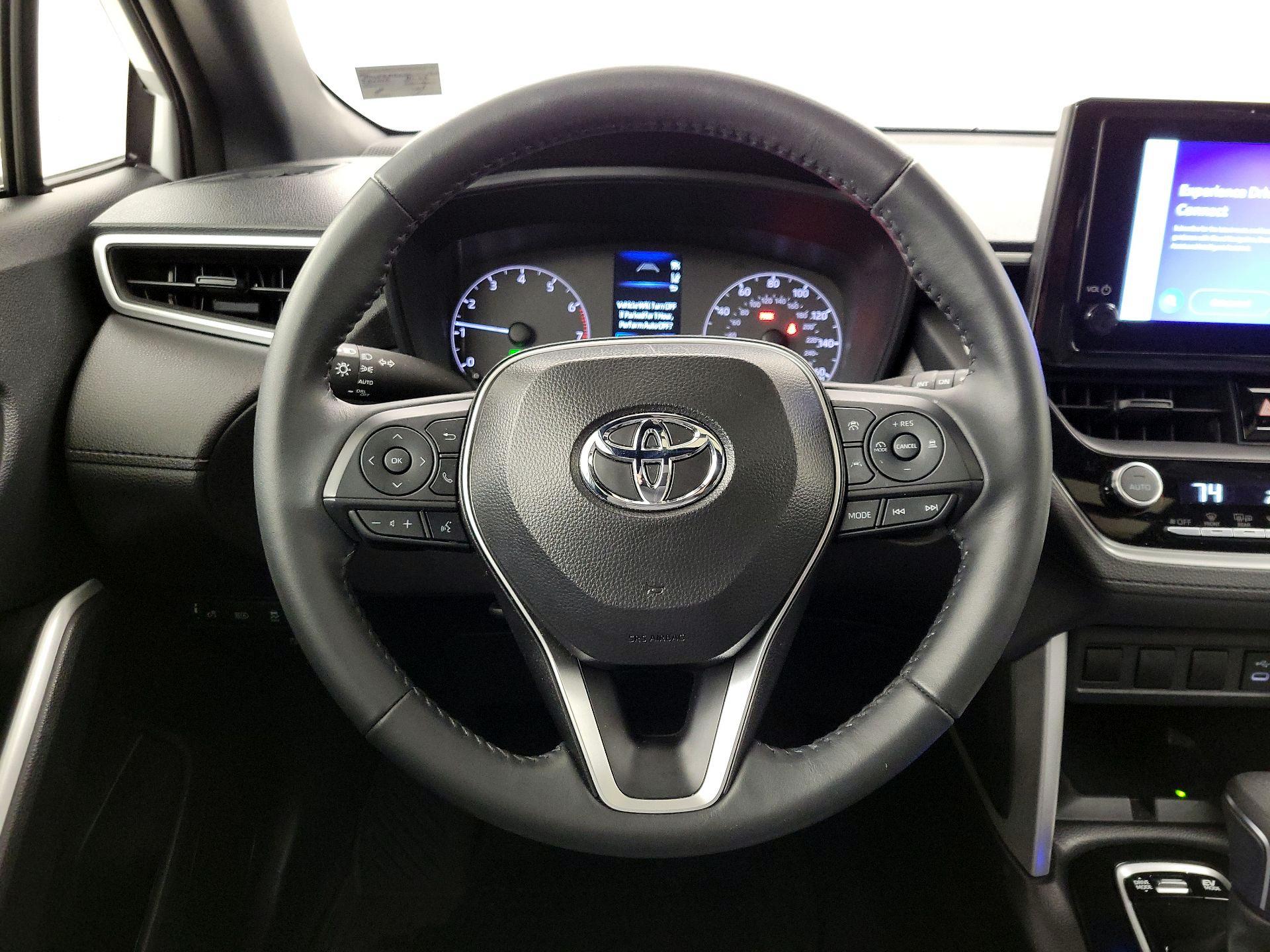 Thumbnail: 2025 Toyota Corolla Cross - 10