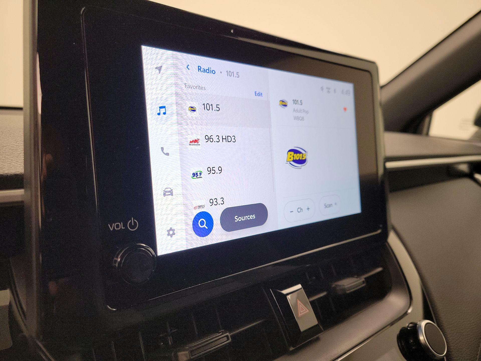 Thumbnail: 2025 Toyota Corolla Cross - 15