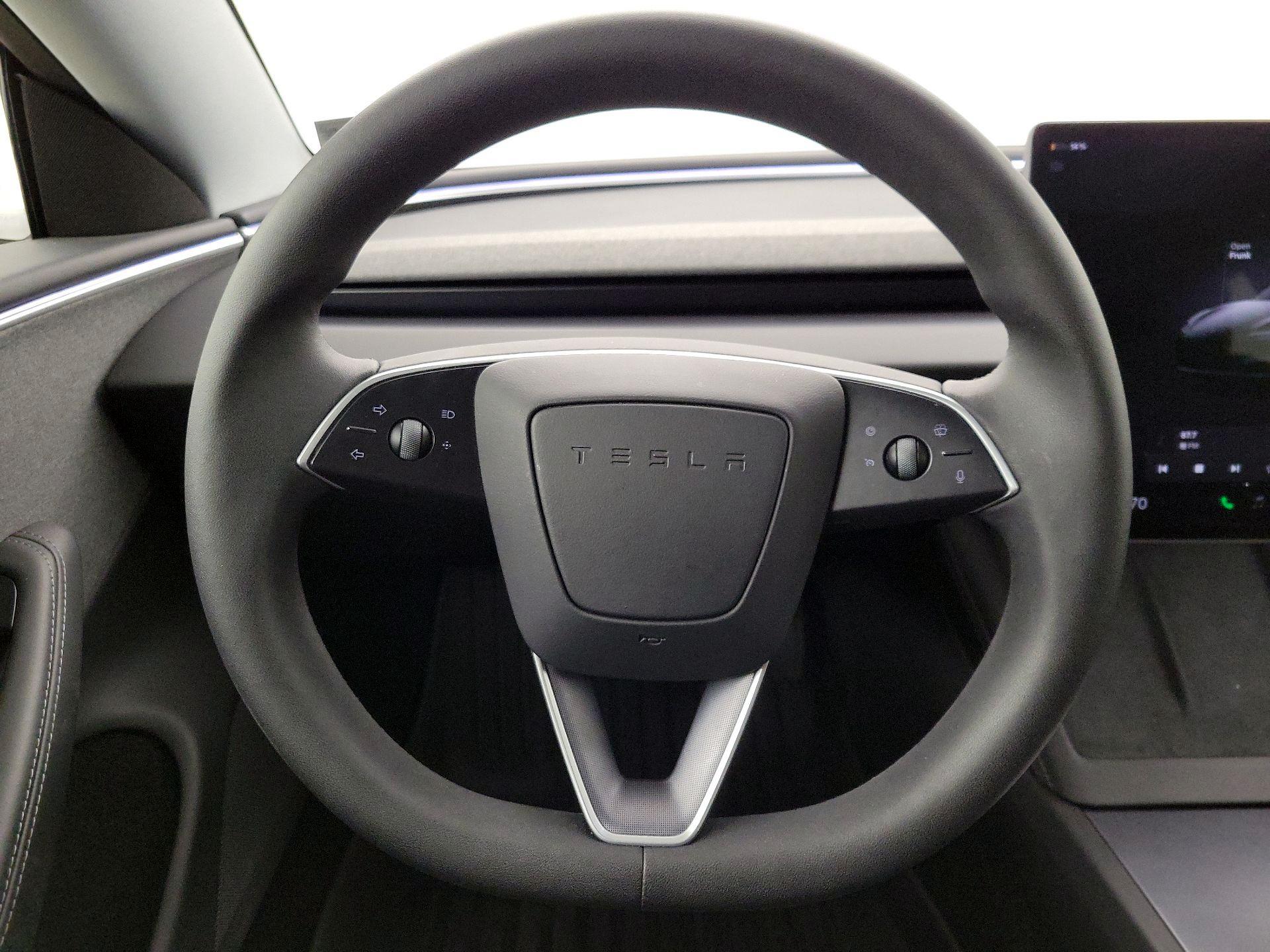 Thumbnail: 2025 Tesla Model 3 - 10