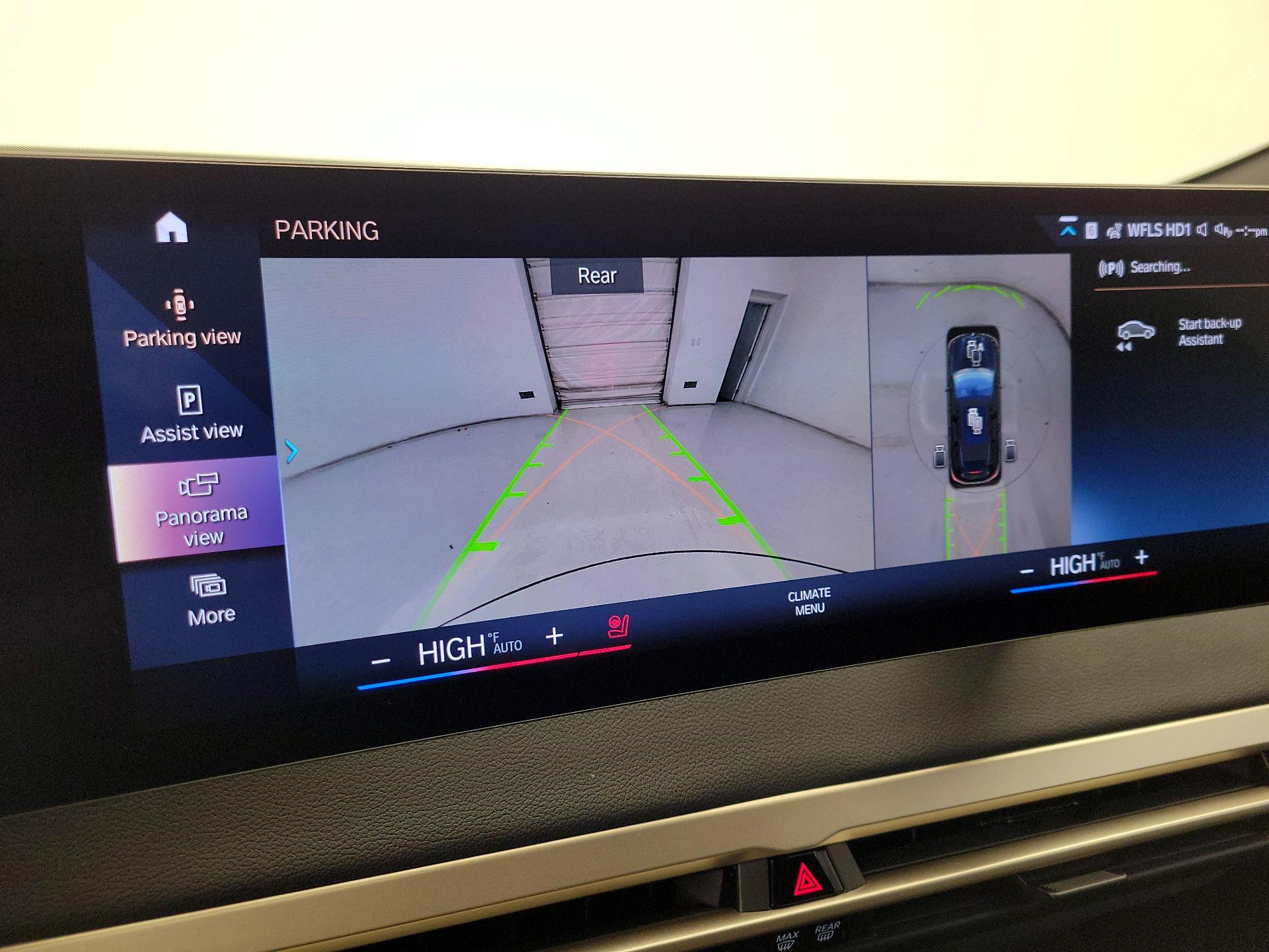 Thumbnail: 2022 BMW iX - 15