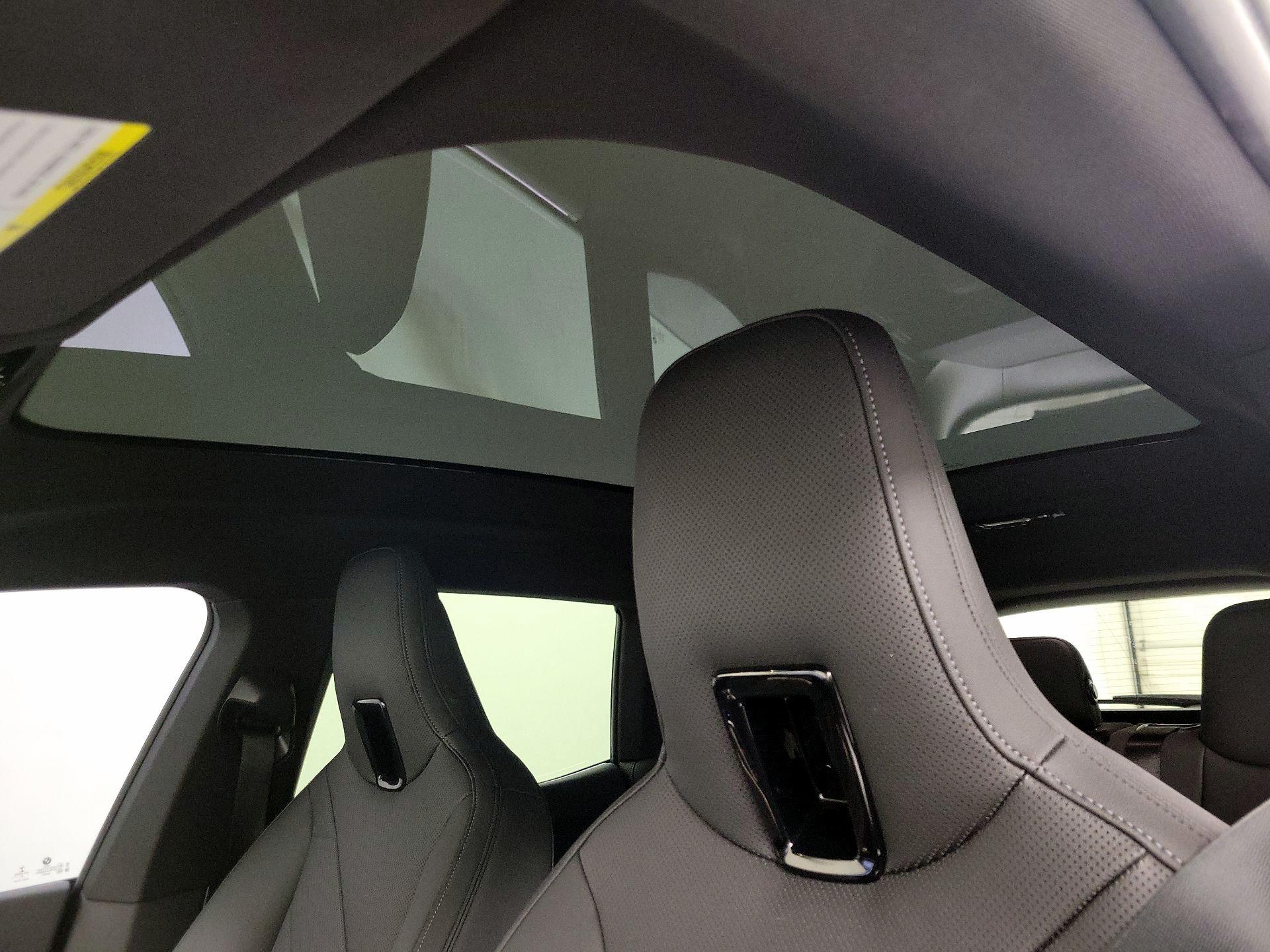 Thumbnail: 2022 BMW iX - 20