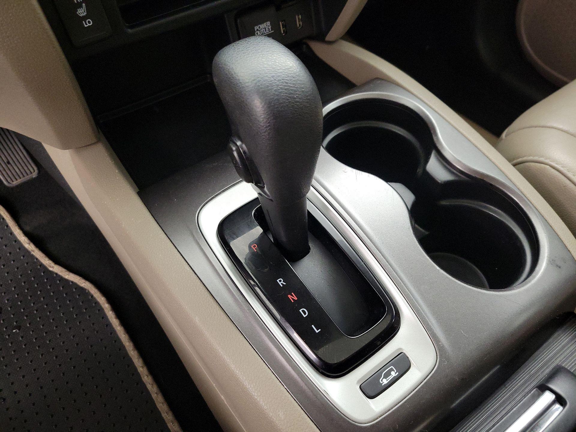 Thumbnail: 2016 Honda Pilot - 17