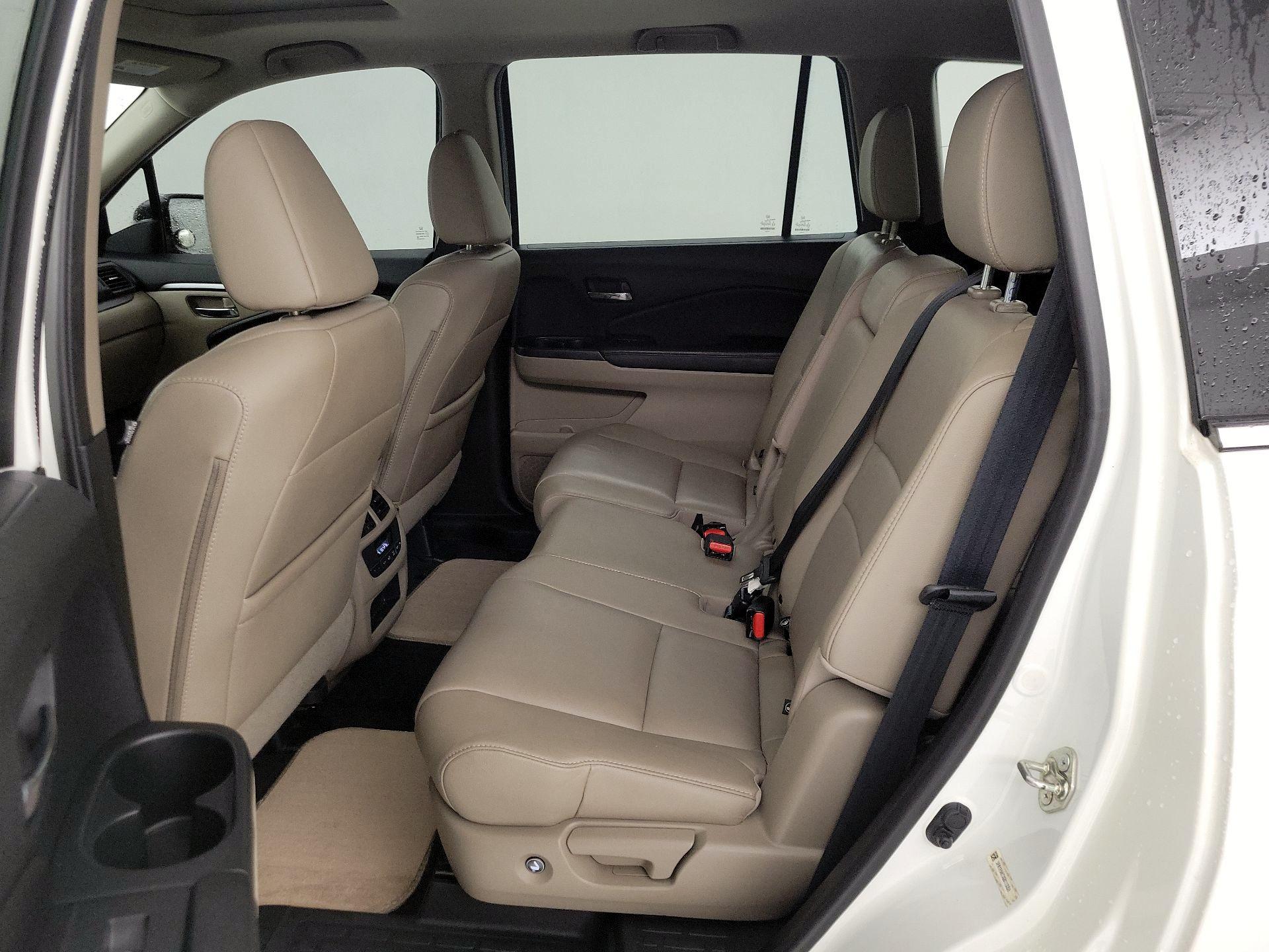 Thumbnail: 2016 Honda Pilot - 20