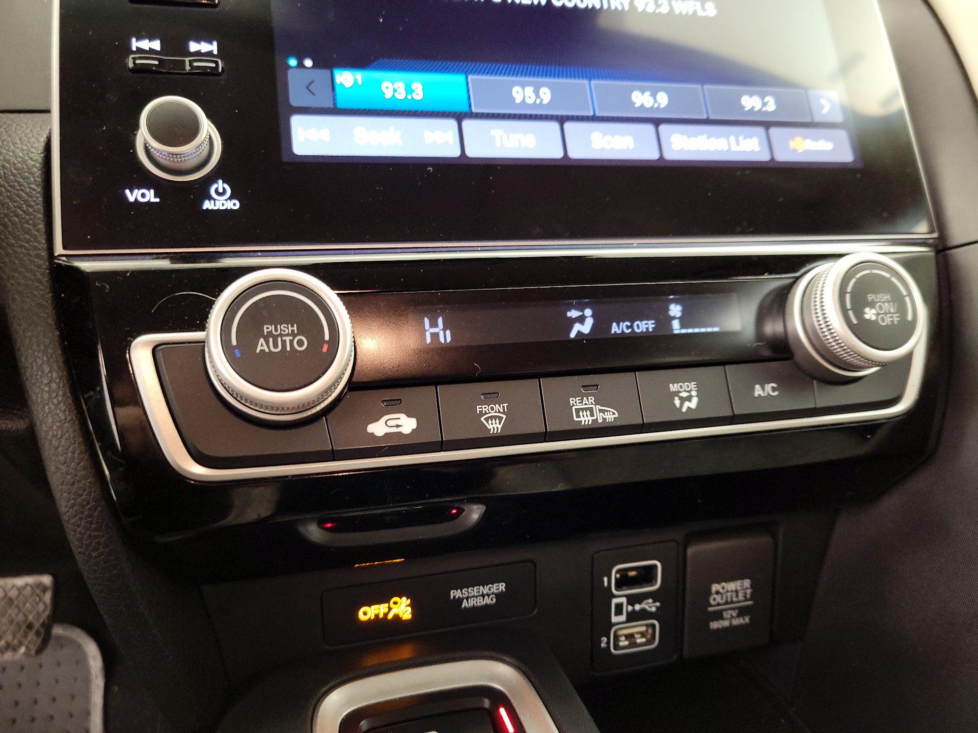 Thumbnail: 2019 Honda Insight - 16