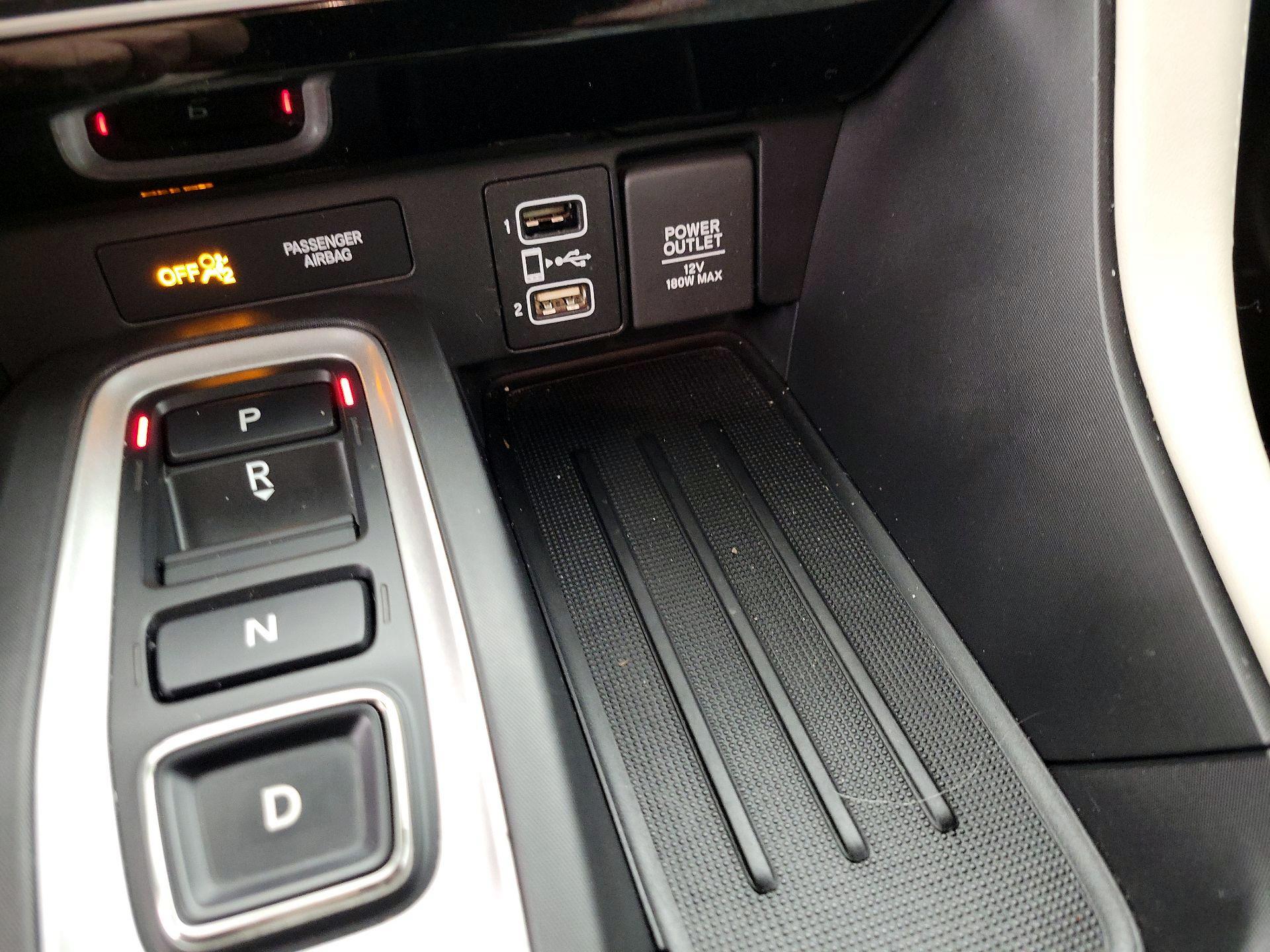 Thumbnail: 2019 Honda Insight - 18