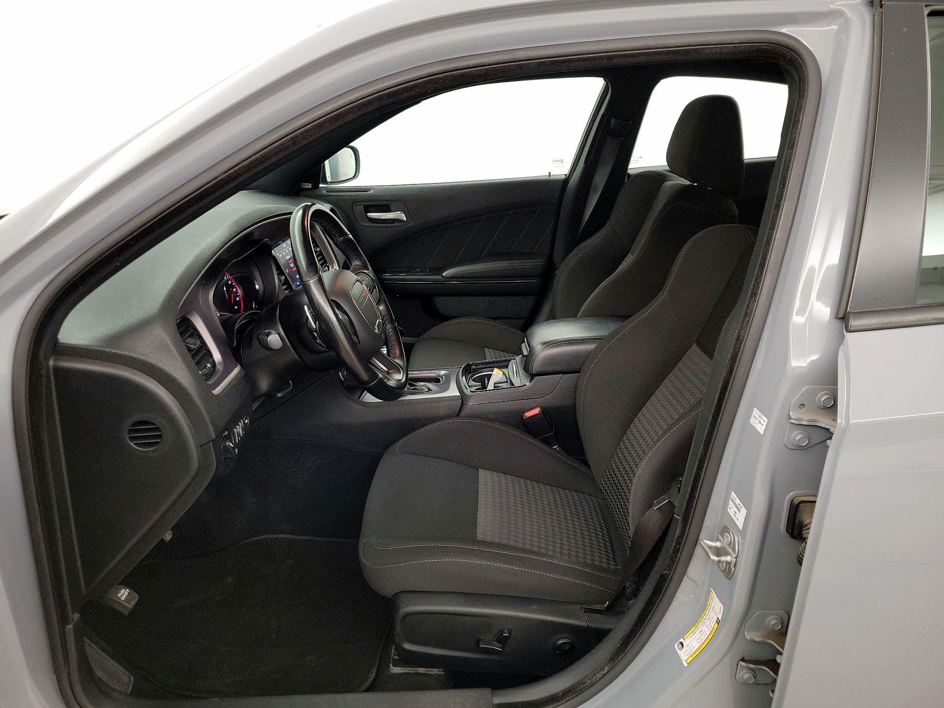 Thumbnail: 2020 Dodge Charger - 11