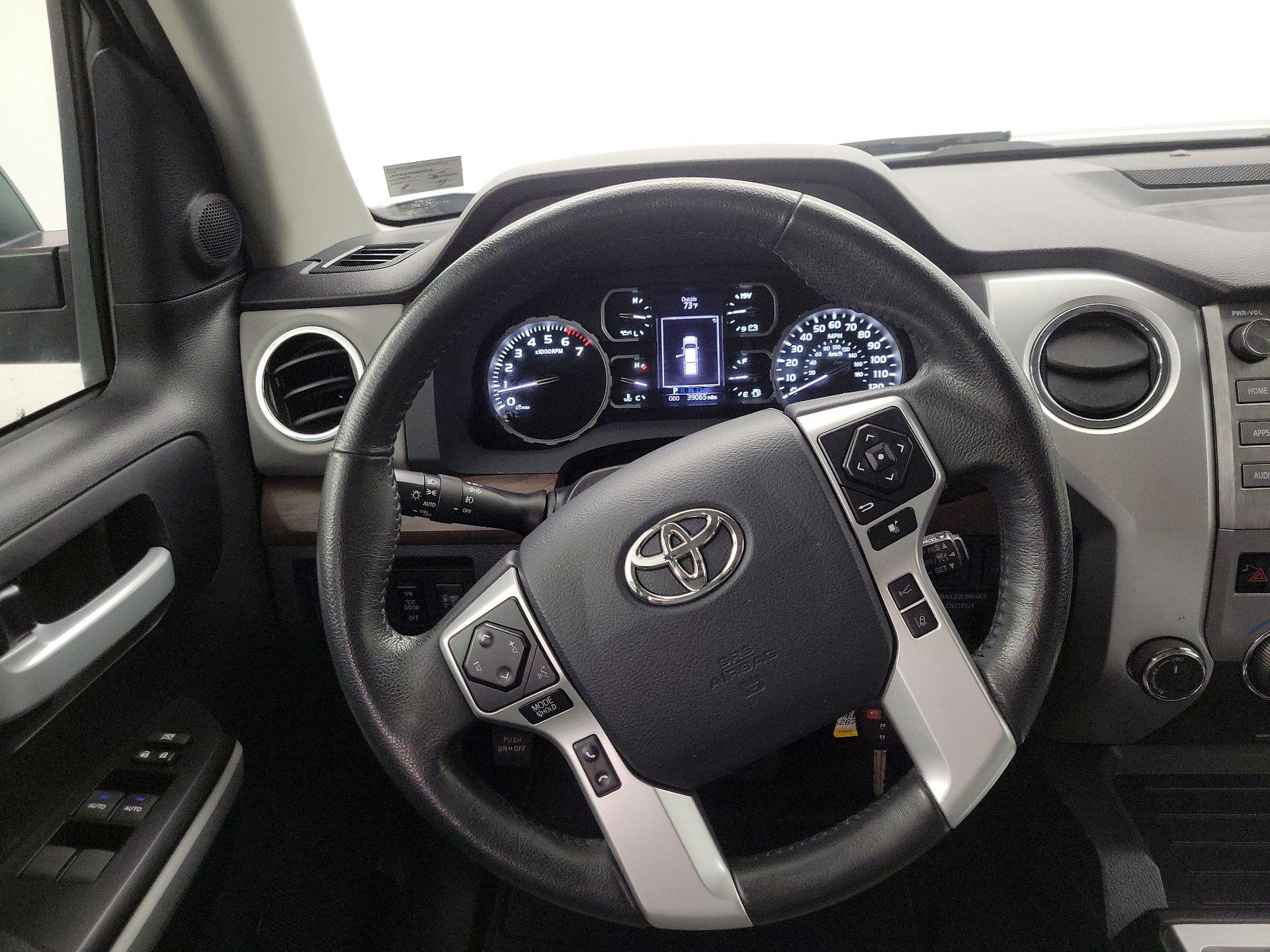 Thumbnail: 2019 Toyota Tundra - 10