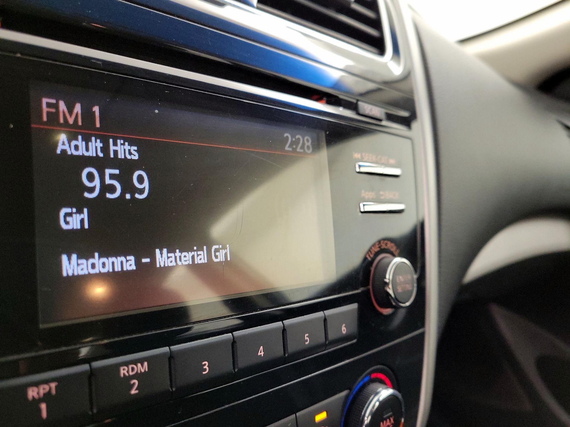 Thumbnail: 2014 Nissan Altima - 15