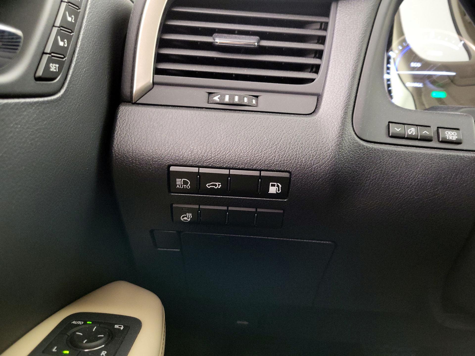 Thumbnail: 2021 Lexus RX - 13