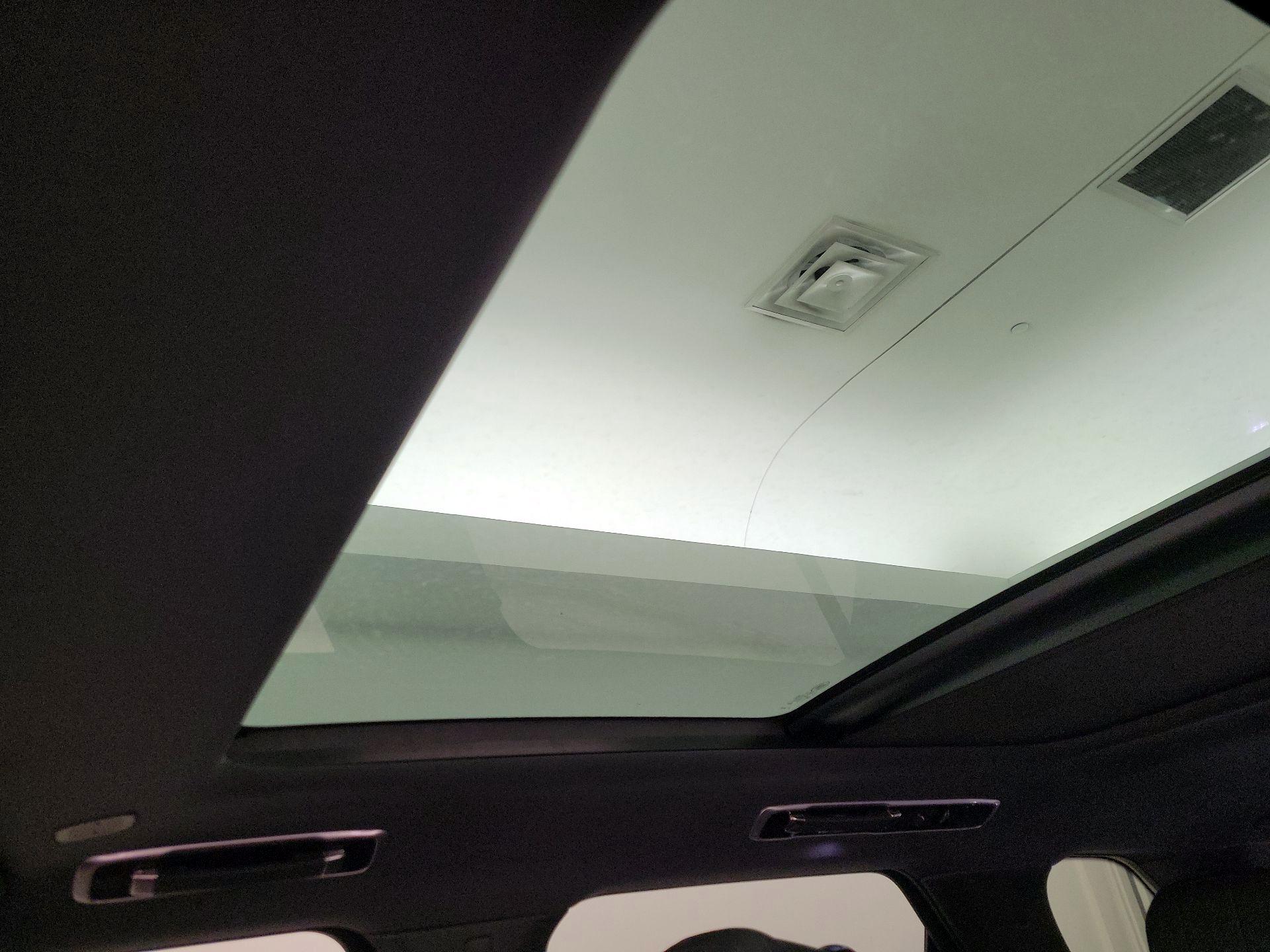 Thumbnail: 2023 Land Rover Range Rover Sport - 20