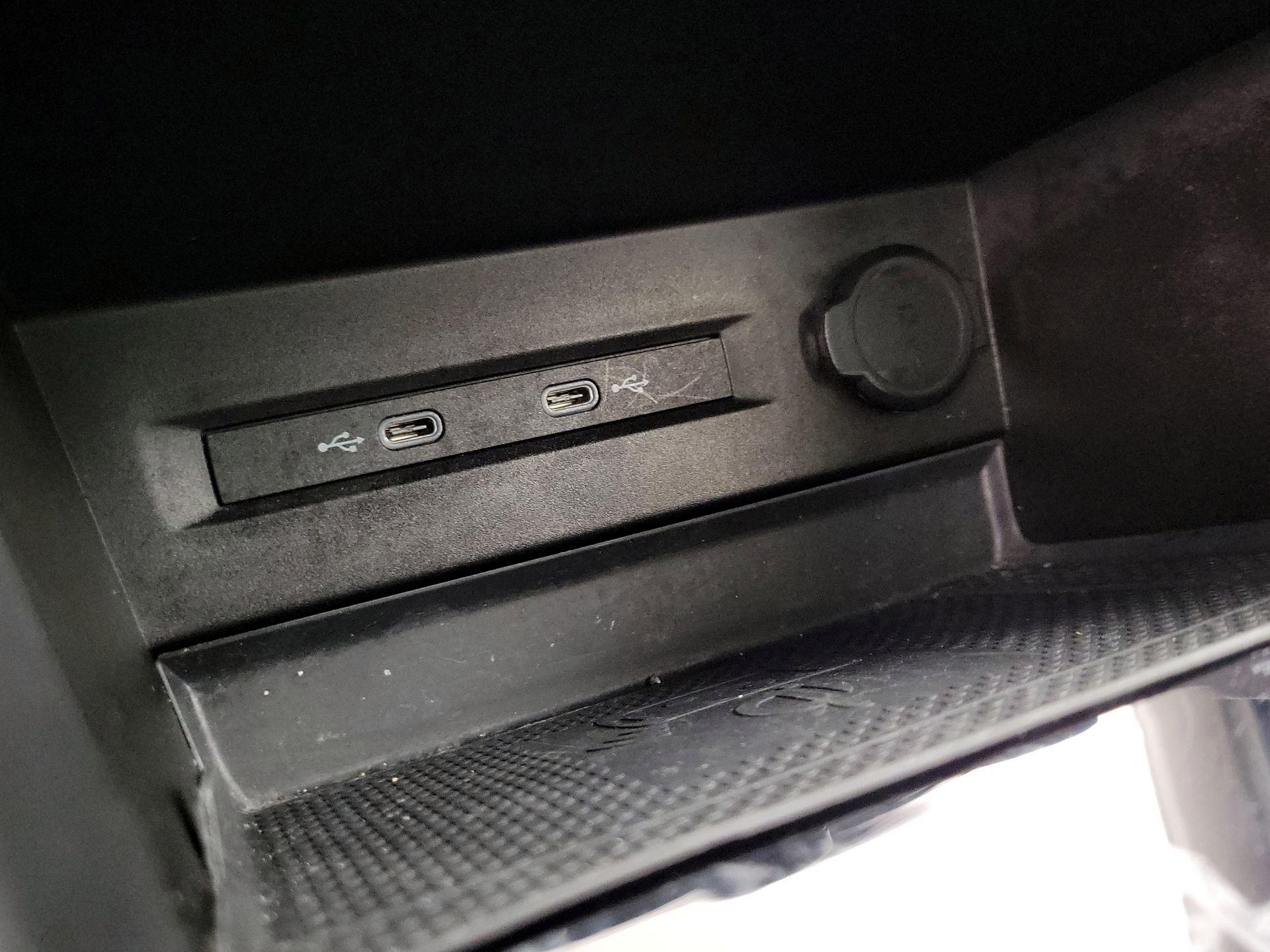 Thumbnail: 2023 Volkswagen Taos - 18