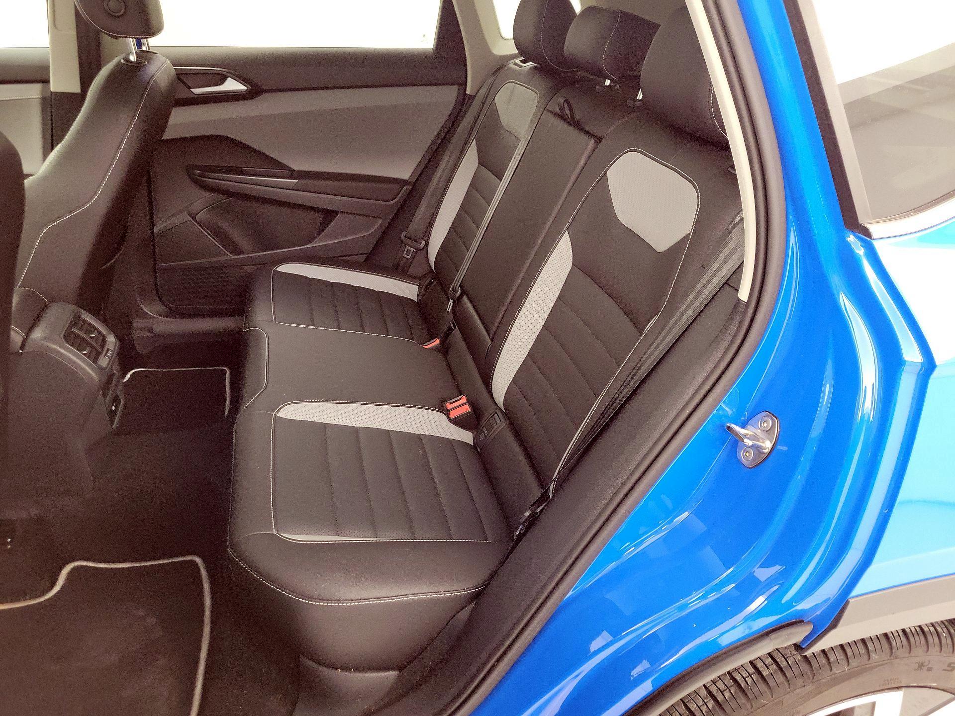 Thumbnail: 2023 Volkswagen Taos - 20