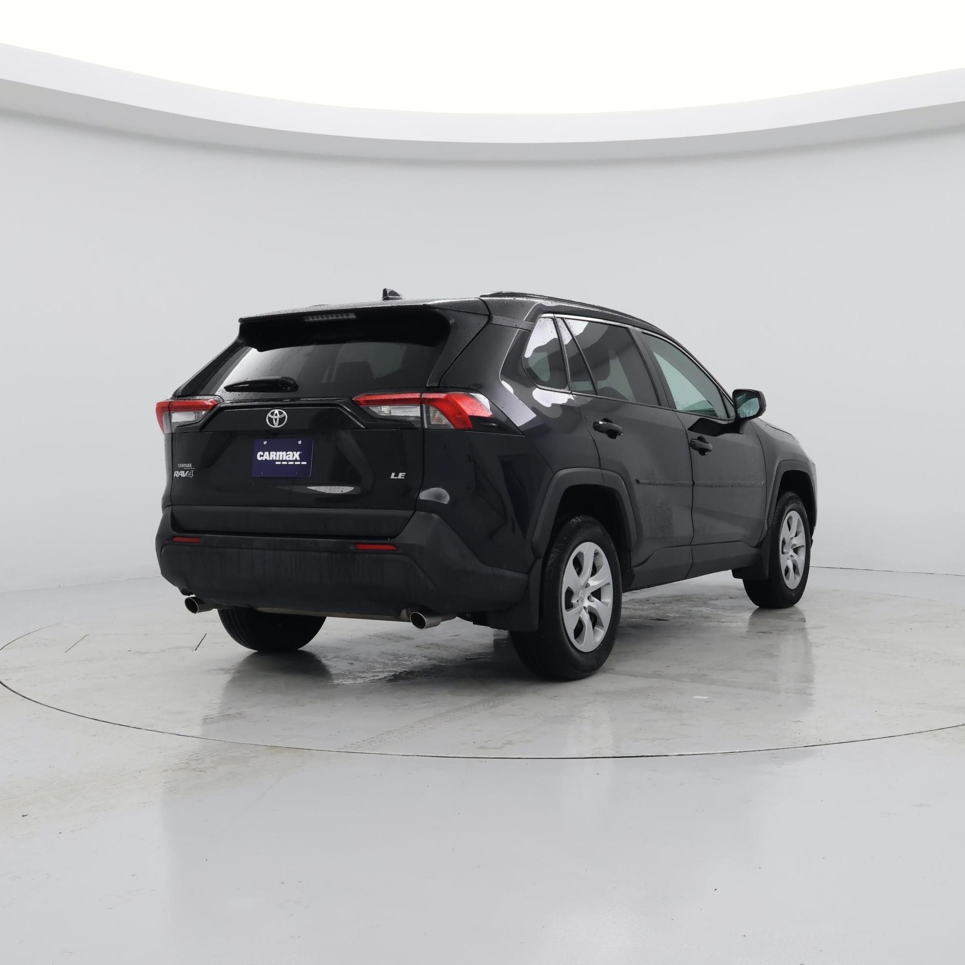 Thumbnail: 2021 Toyota RAV4 - 8