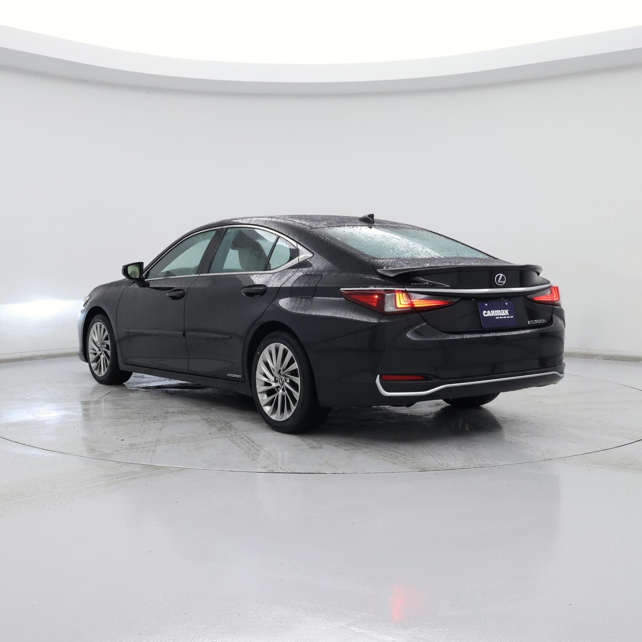 Thumbnail: 2021 Lexus ES - 2