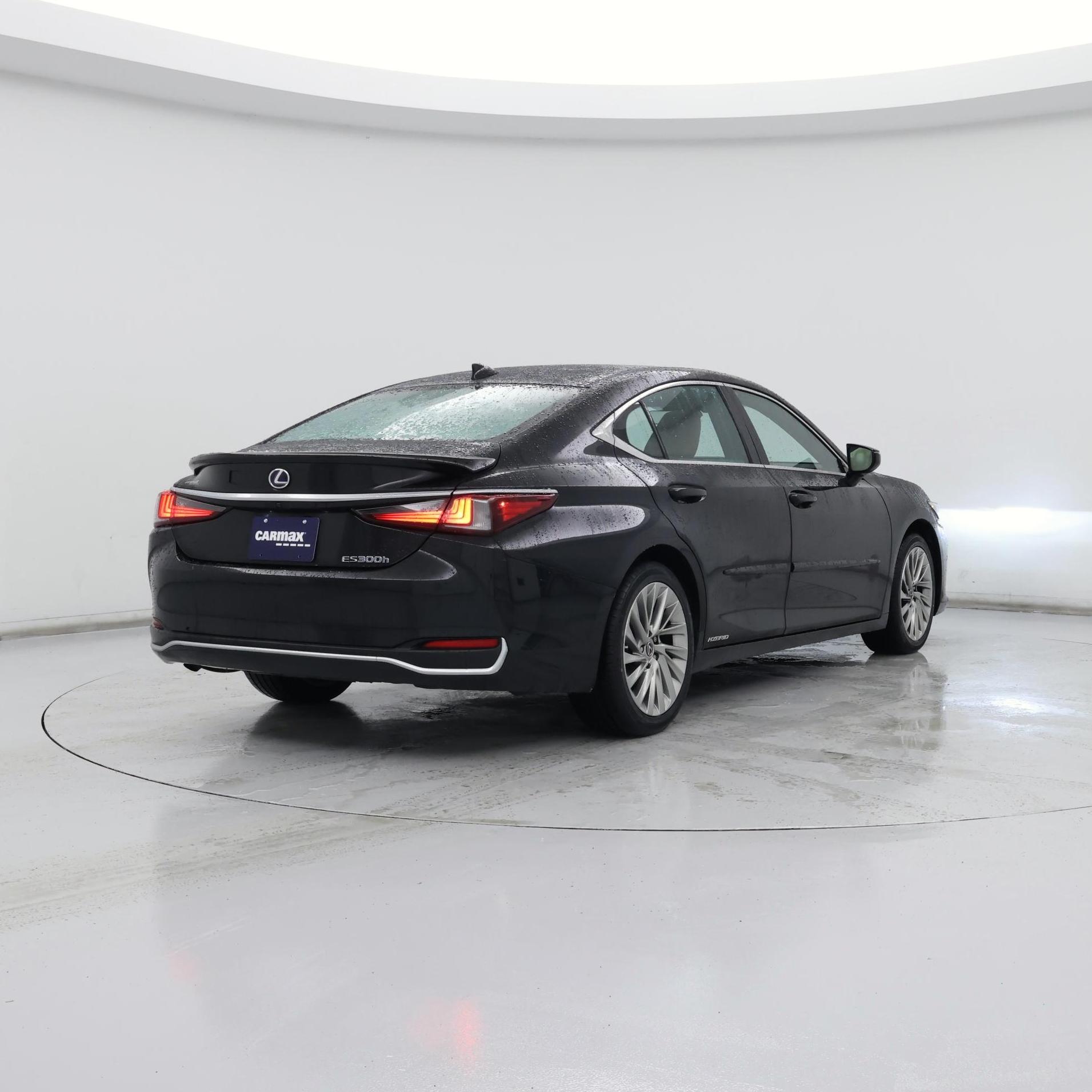 Thumbnail: 2021 Lexus ES - 8