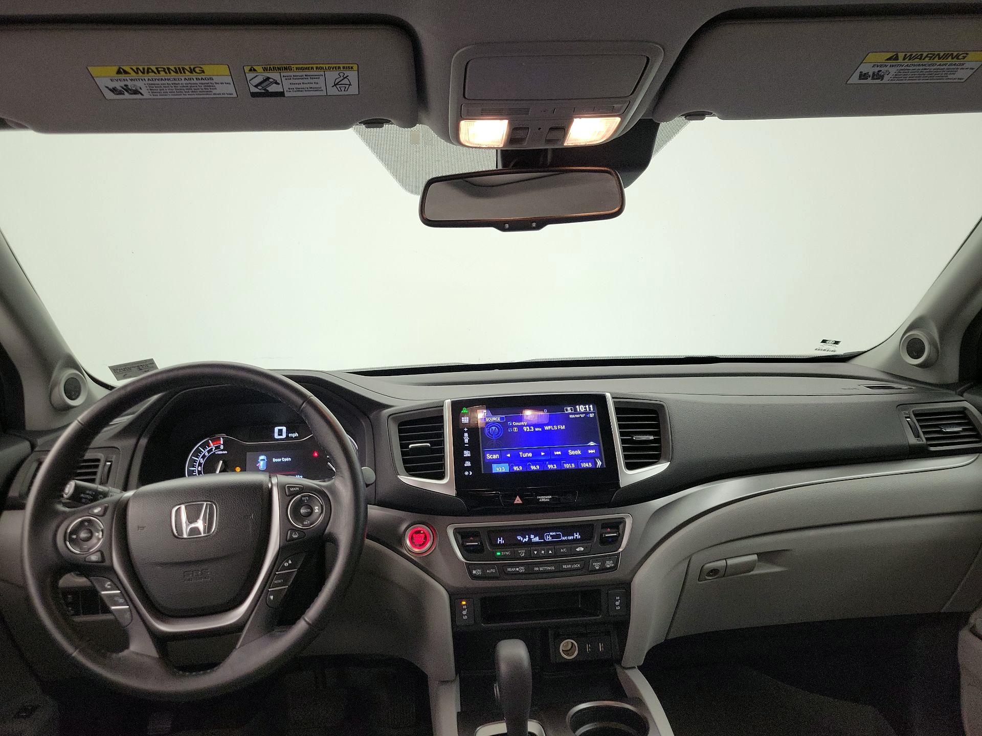 Thumbnail: 2016 Honda Pilot - 9