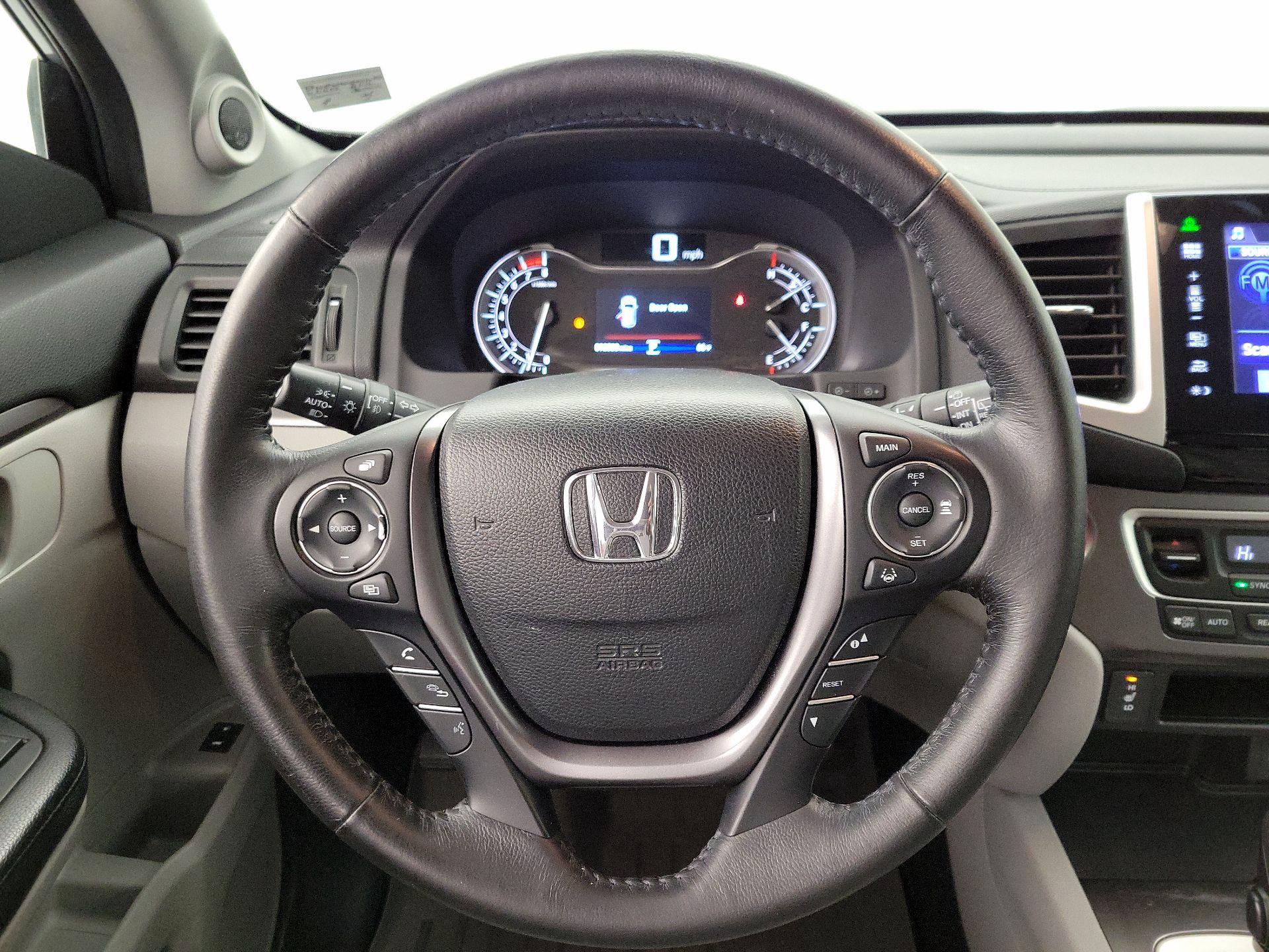 Thumbnail: 2016 Honda Pilot - 10