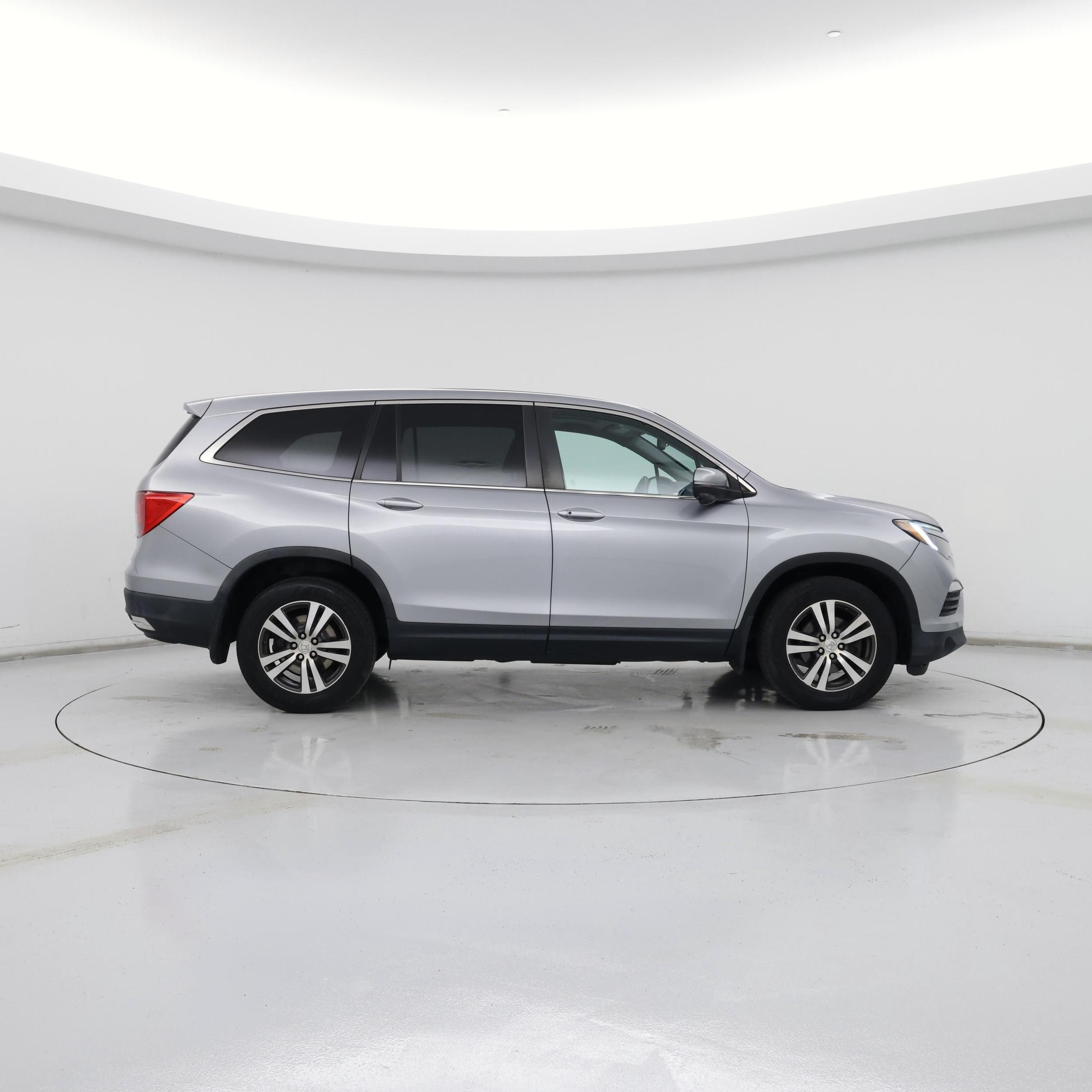 Thumbnail: 2016 Honda Pilot - 7