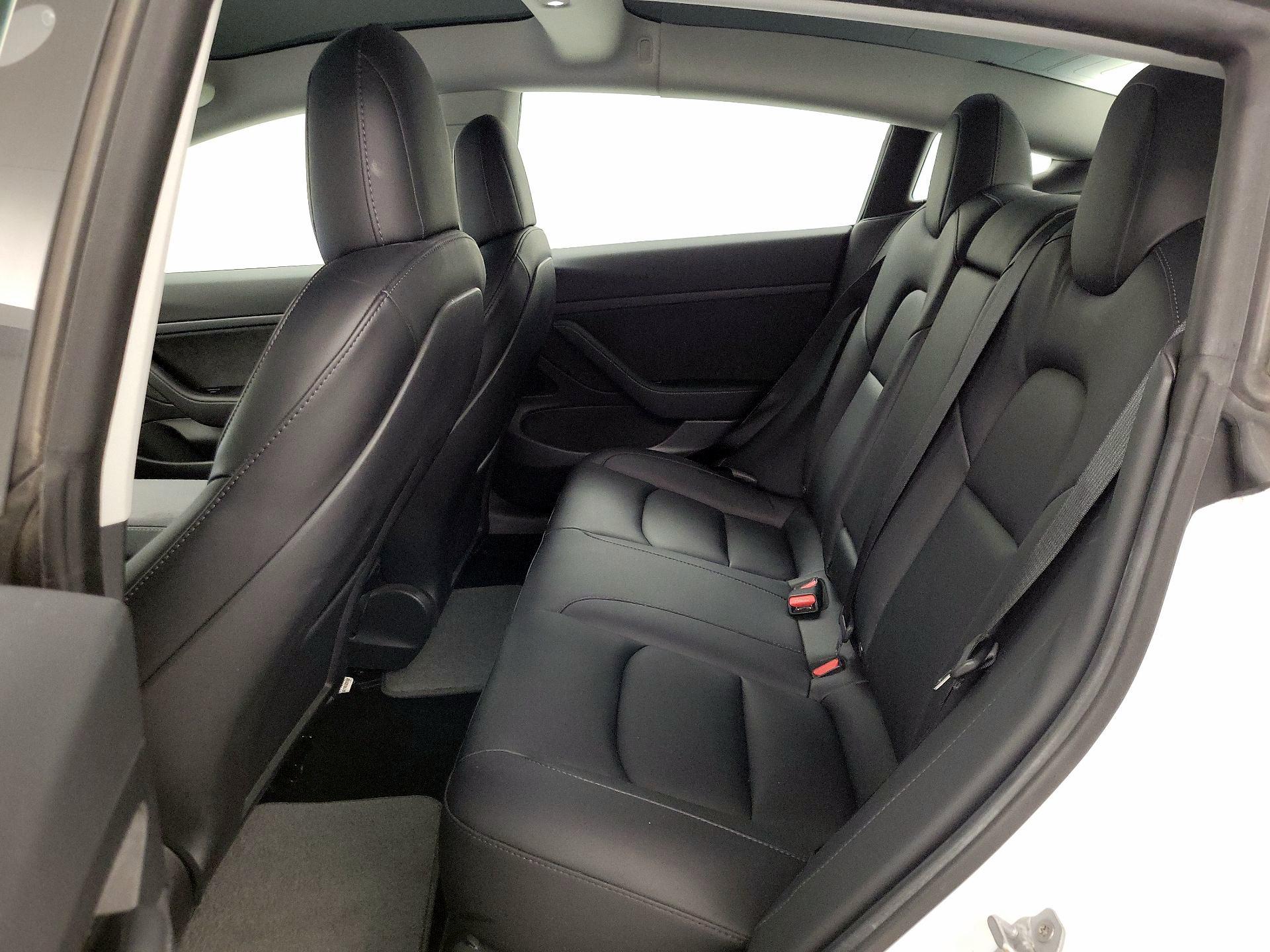 Thumbnail: 2020 Tesla Model 3 - 20