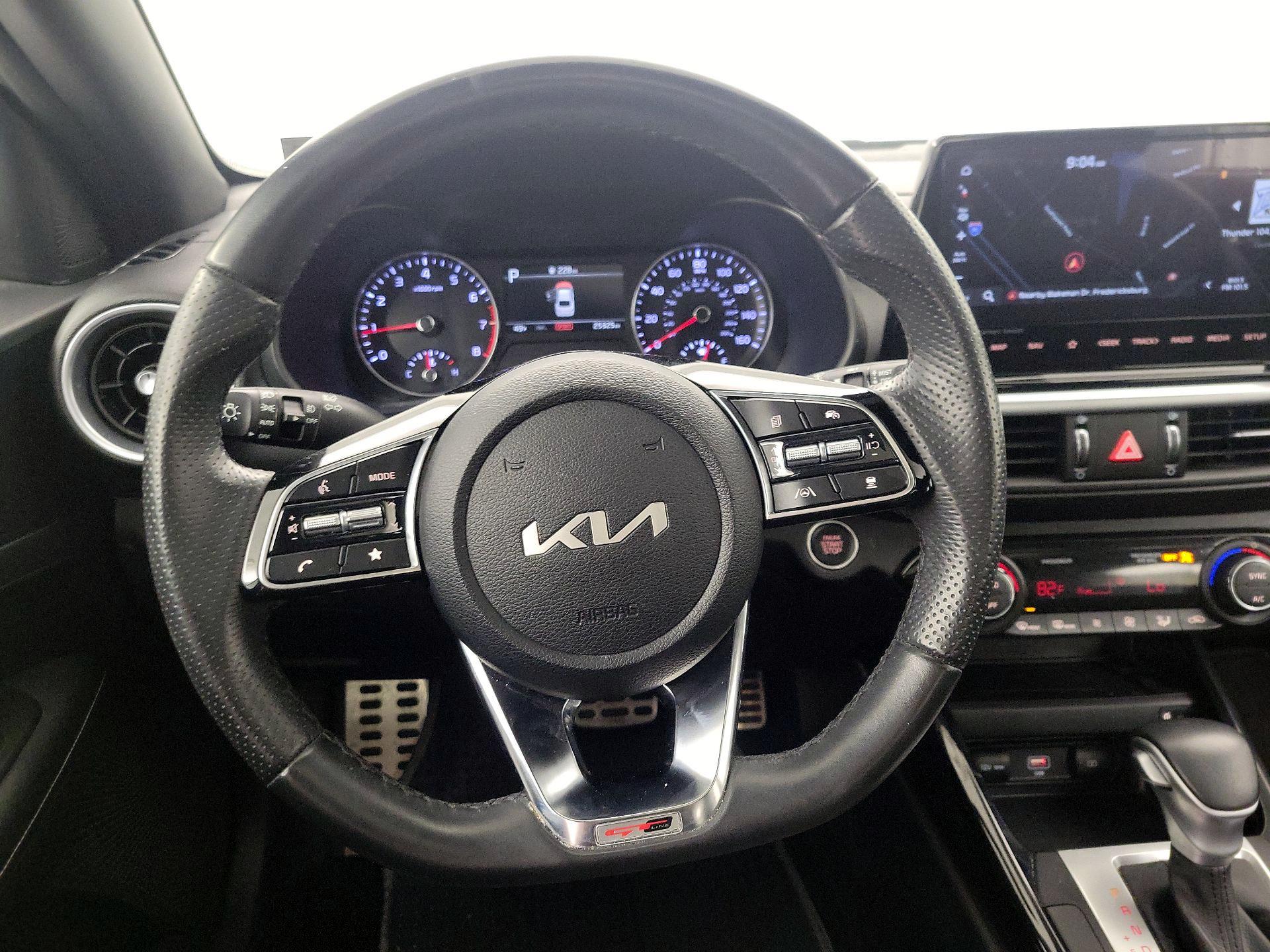 Thumbnail: 2024 Kia Forte - 10