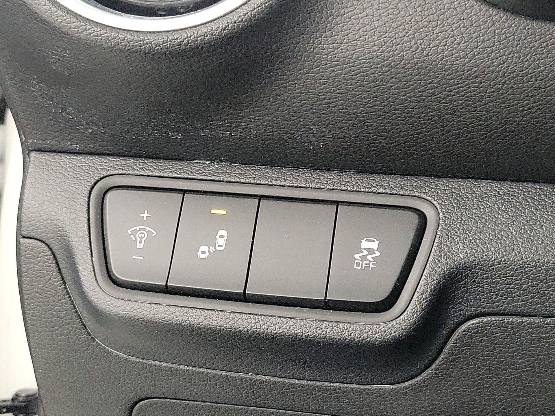 Thumbnail: 2024 Kia Forte - 13