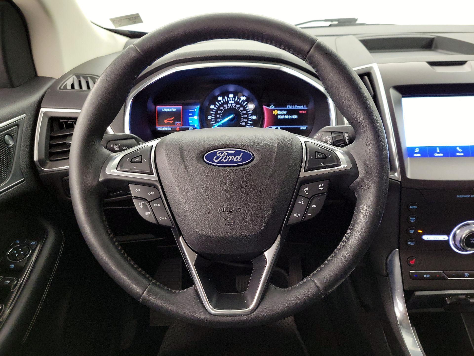 Thumbnail: 2020 Ford Edge - 10
