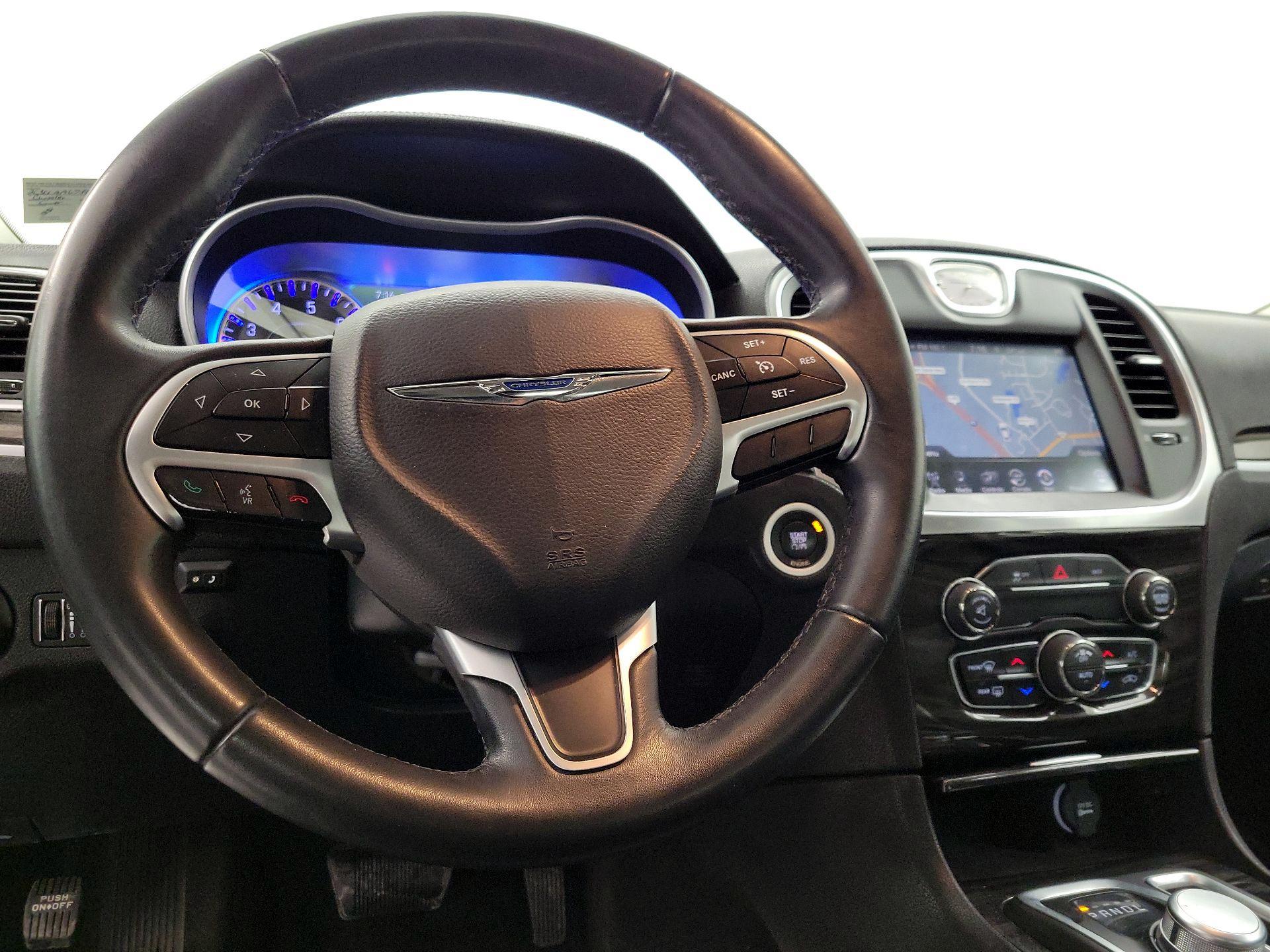 Thumbnail: 2015 Chrysler 300 - 10