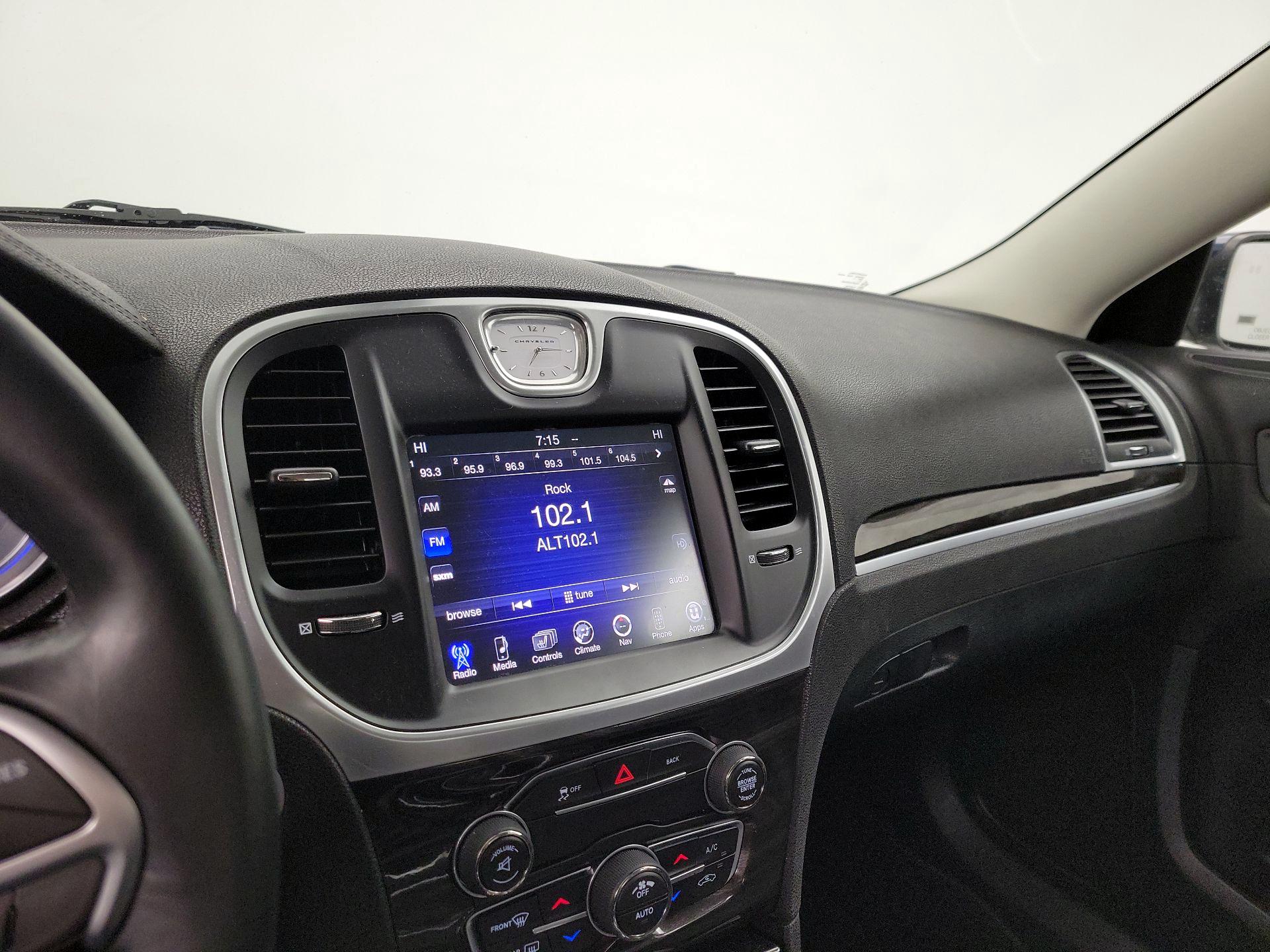 Thumbnail: 2015 Chrysler 300 - 16