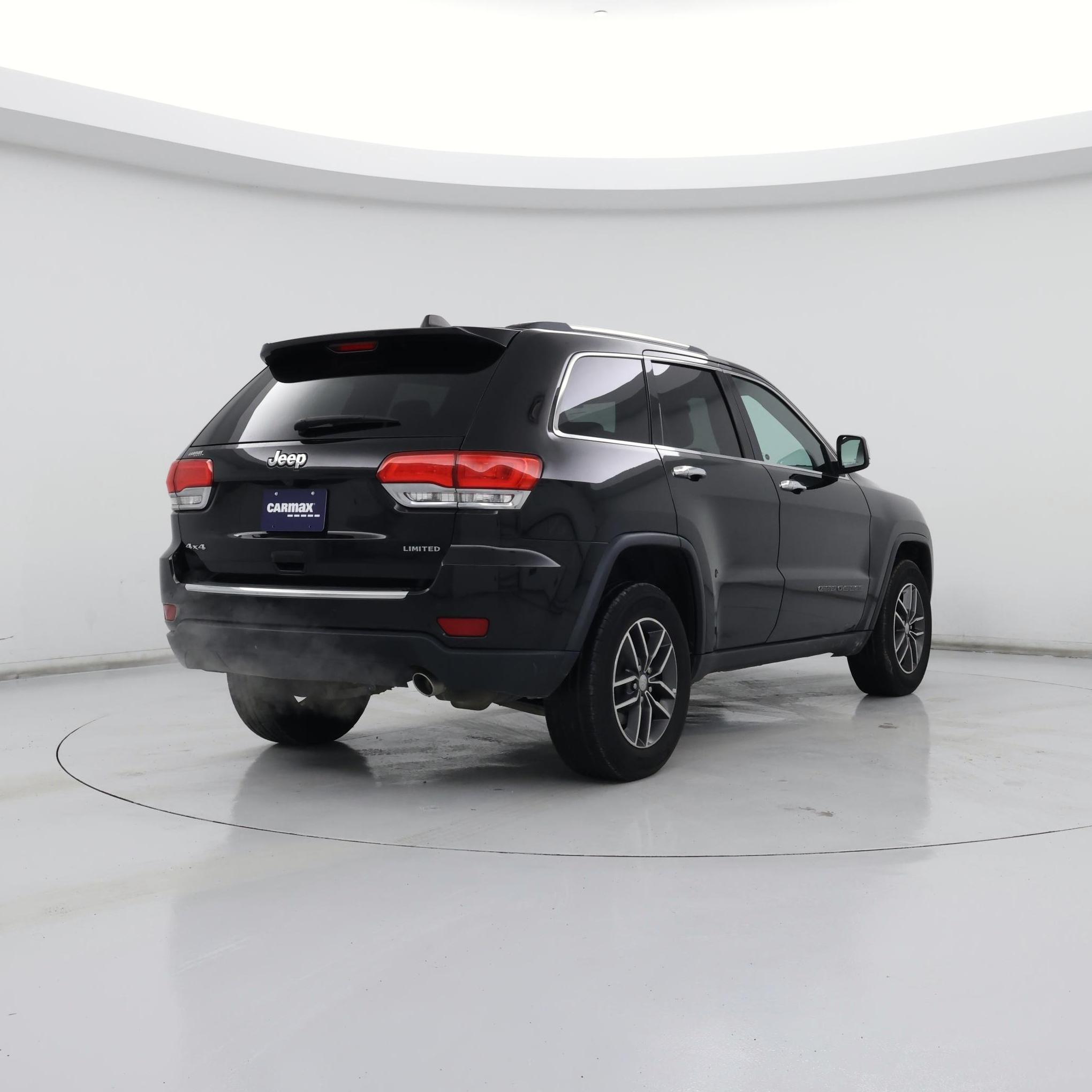 Thumbnail: 2017 Jeep Grand Cherokee - 8