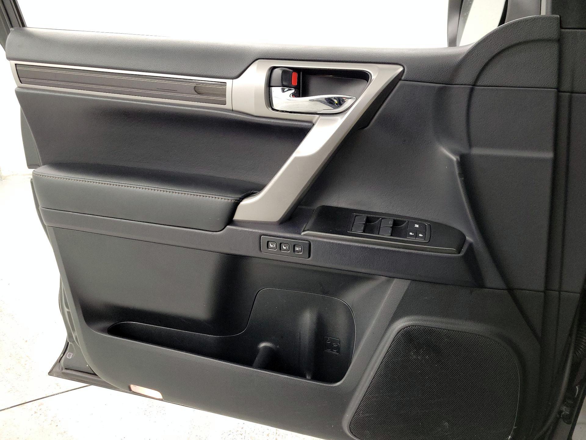 Thumbnail: 2023 Lexus GX - 12