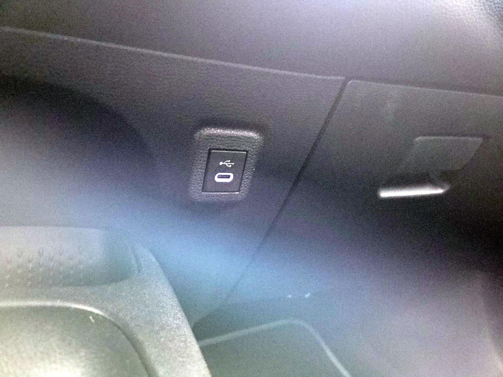 Thumbnail: 2023 Toyota Corolla - 18